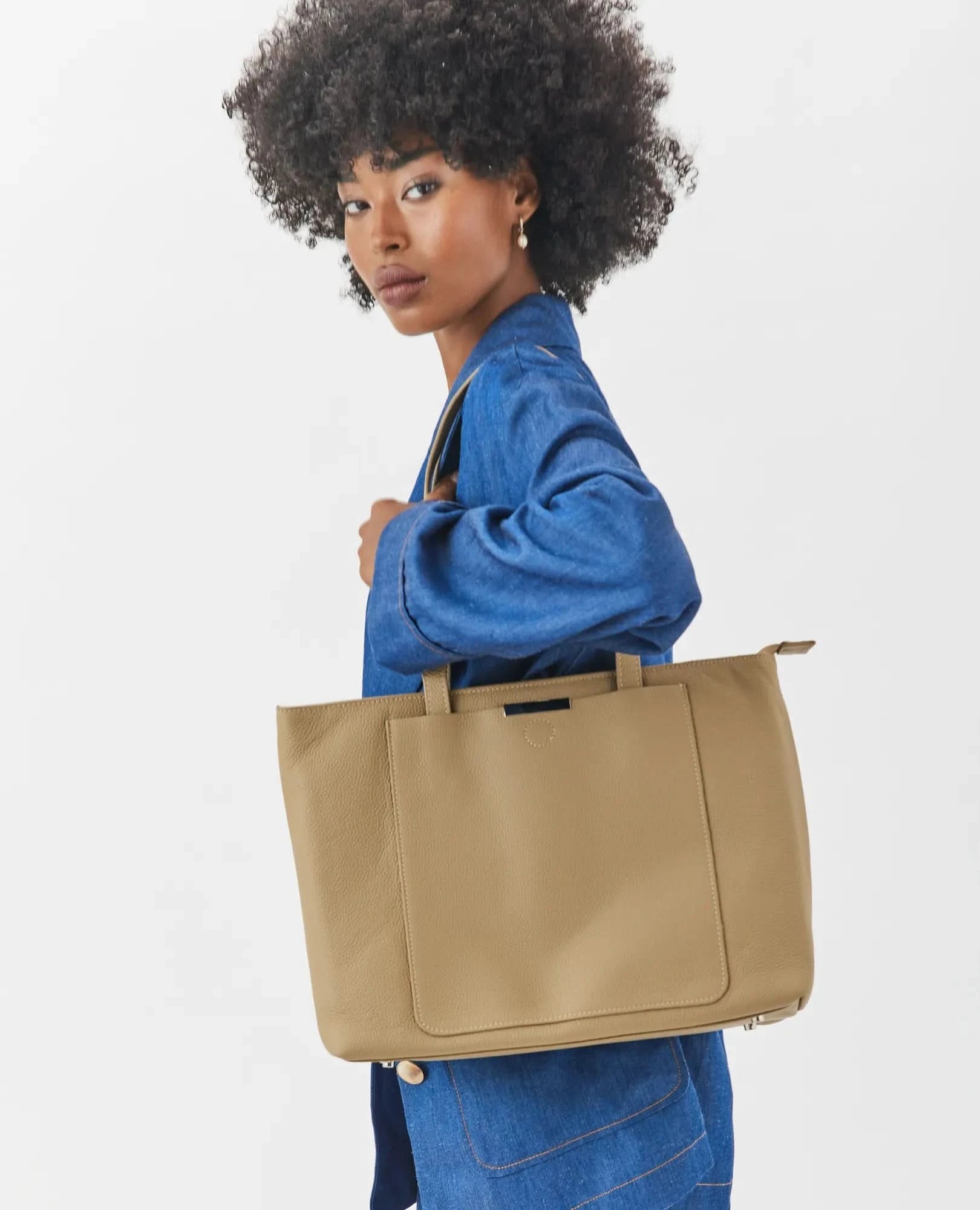 תיק צד מעור- דנה