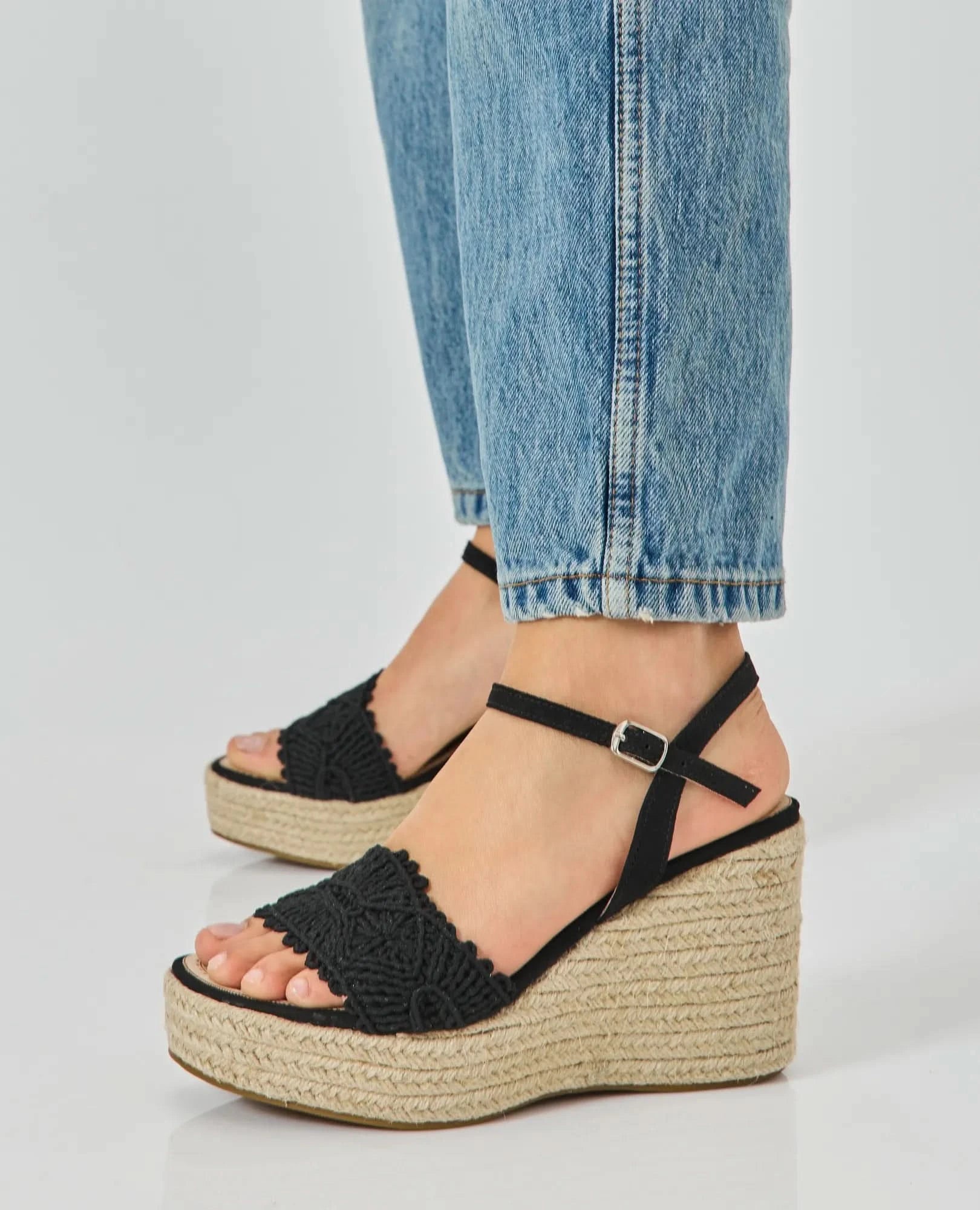 סנדלי פלטפורמה- לני - B Unique - סנדלים