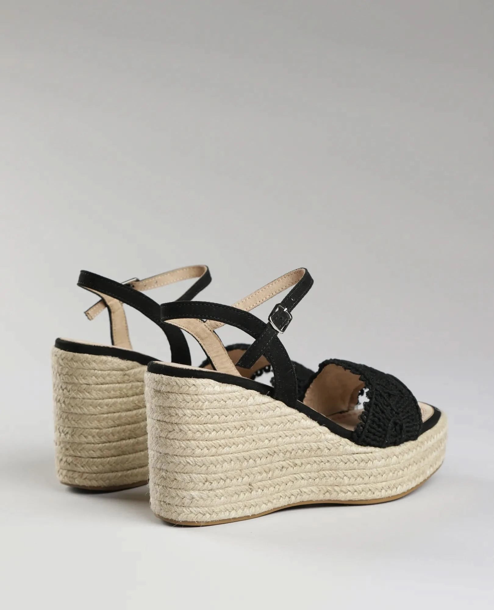 סנדלי פלטפורמה- לני - B Unique