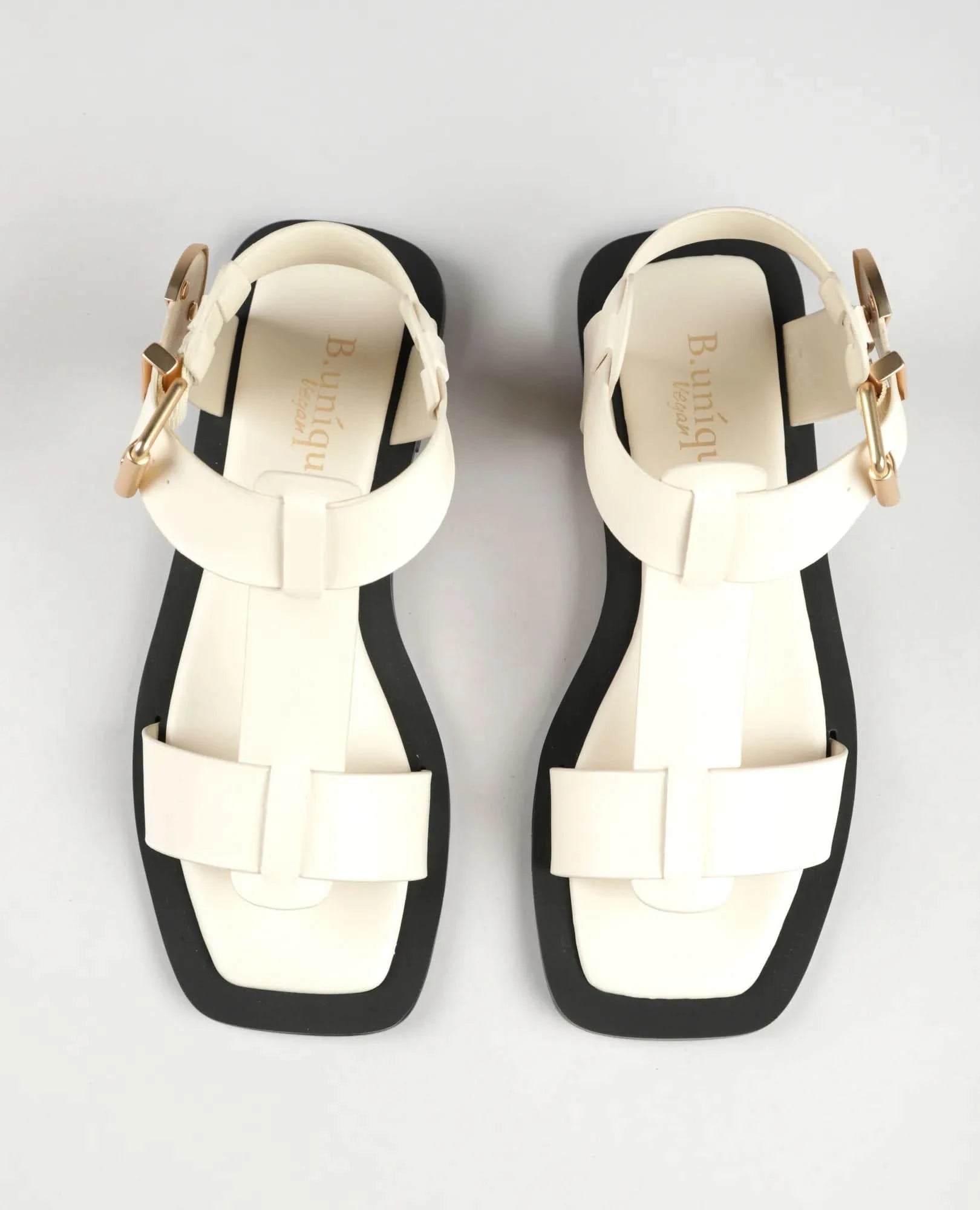 סנדלים שטוחים - טיילור - B Unique - סנדלים