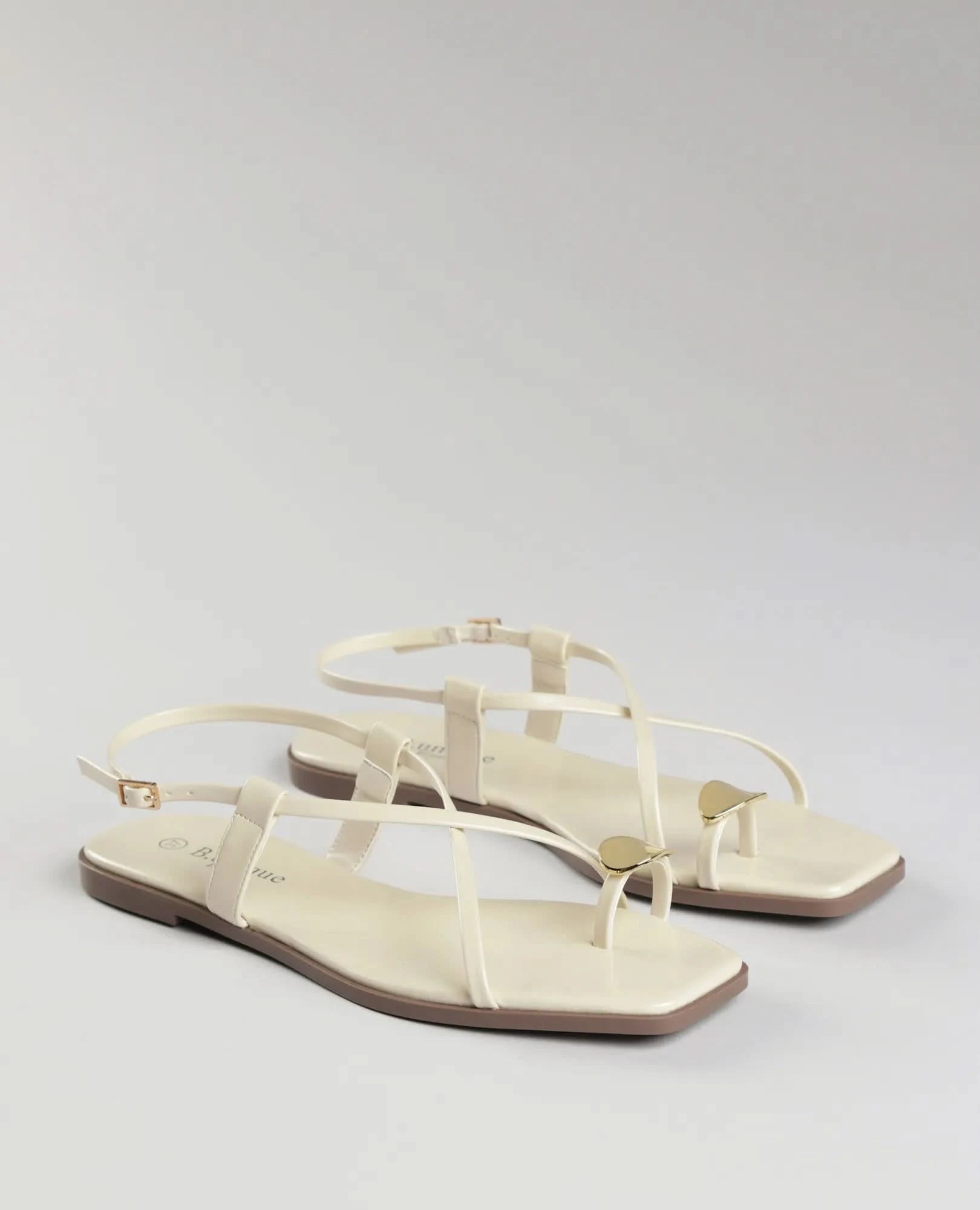 סנדלי אצבע - ליה - B Unique