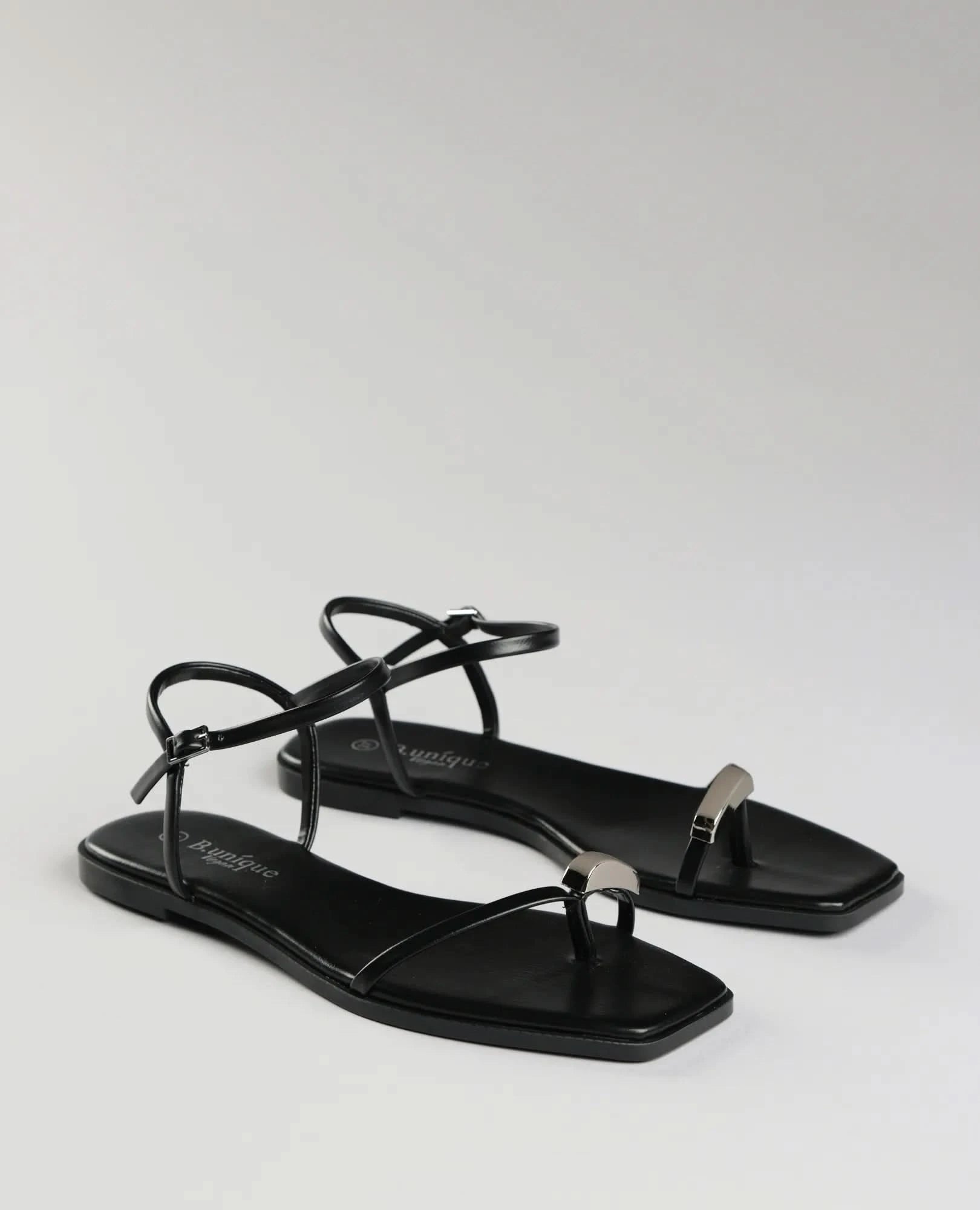 סנדלים שטוחים - איזבלה - B Unique