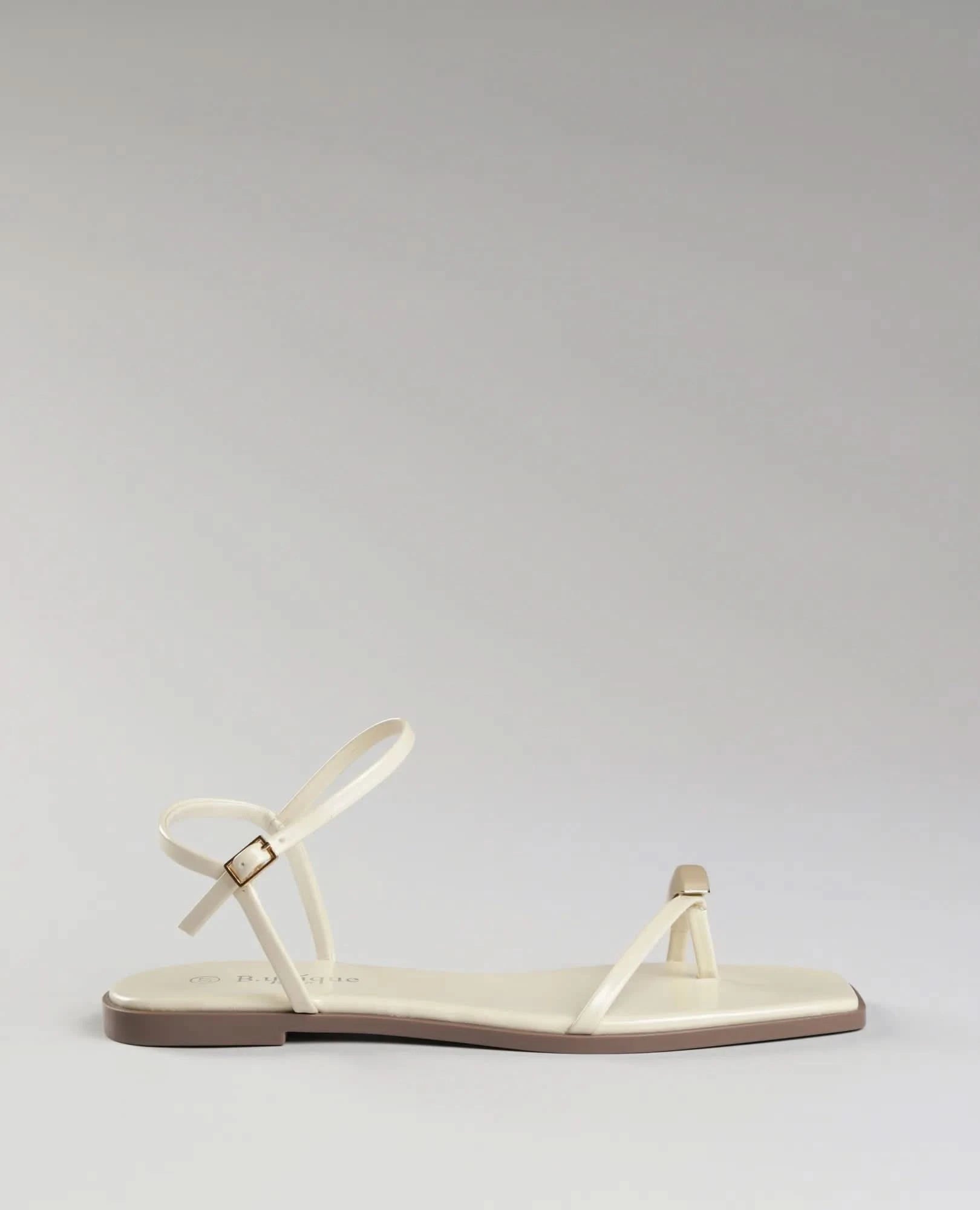 סנדלים שטוחים - איזבלה - B Unique