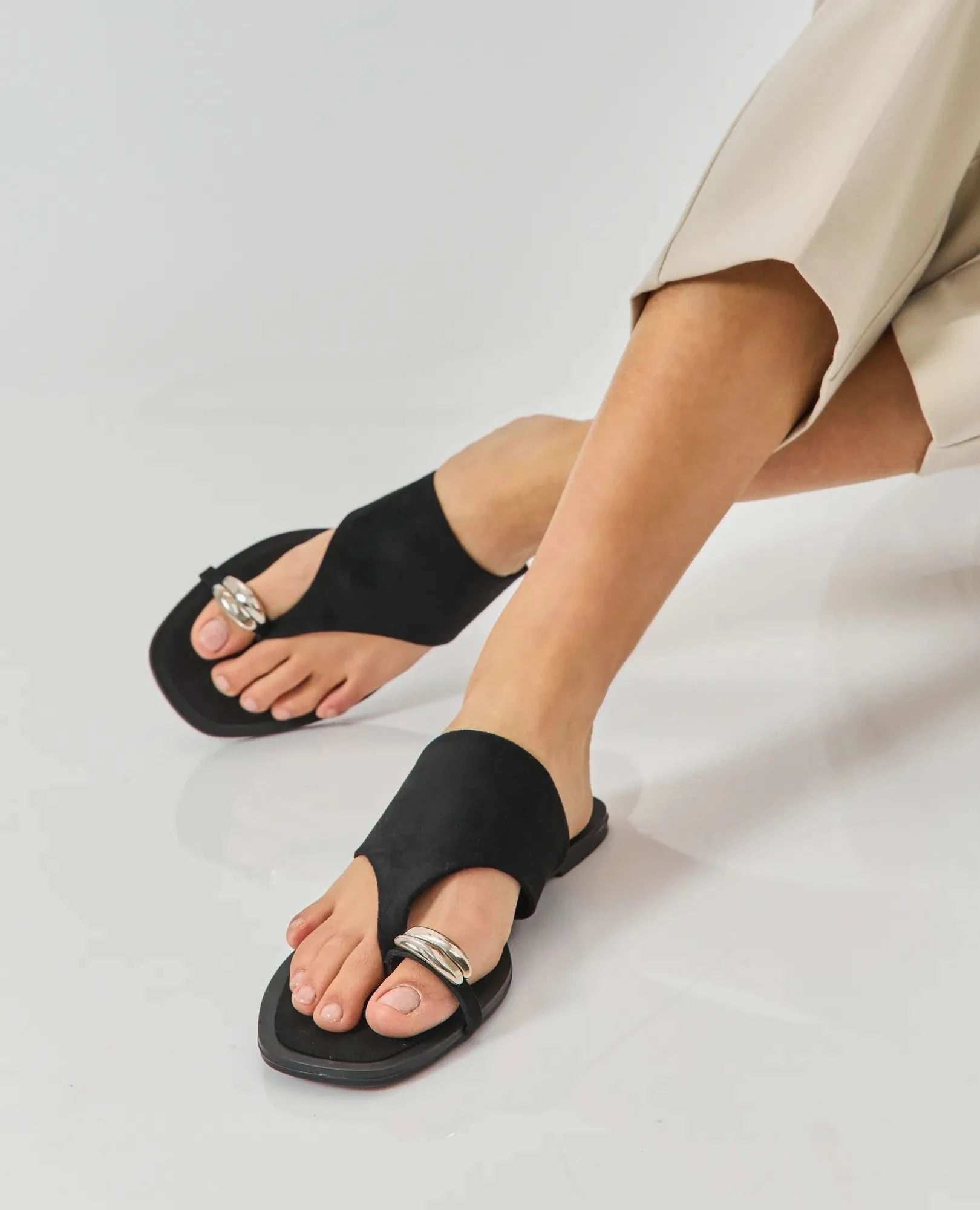 כפכפי אצבע - ניצן - B Unique - כפכפים שטוחים