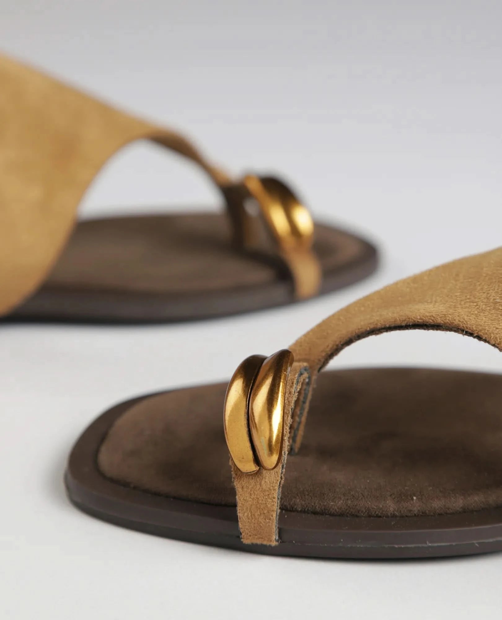 כפכפי אצבע - ניצן - B Unique