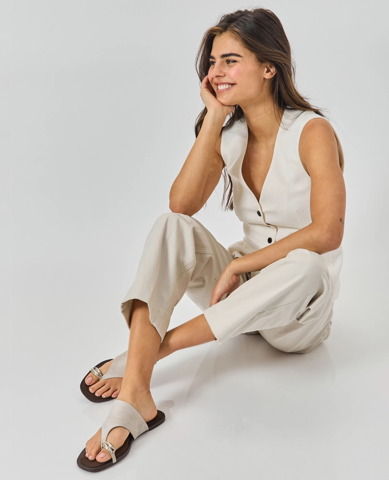 כפכפי אצבע - ניצן - B Unique - כפכפים שטוחים