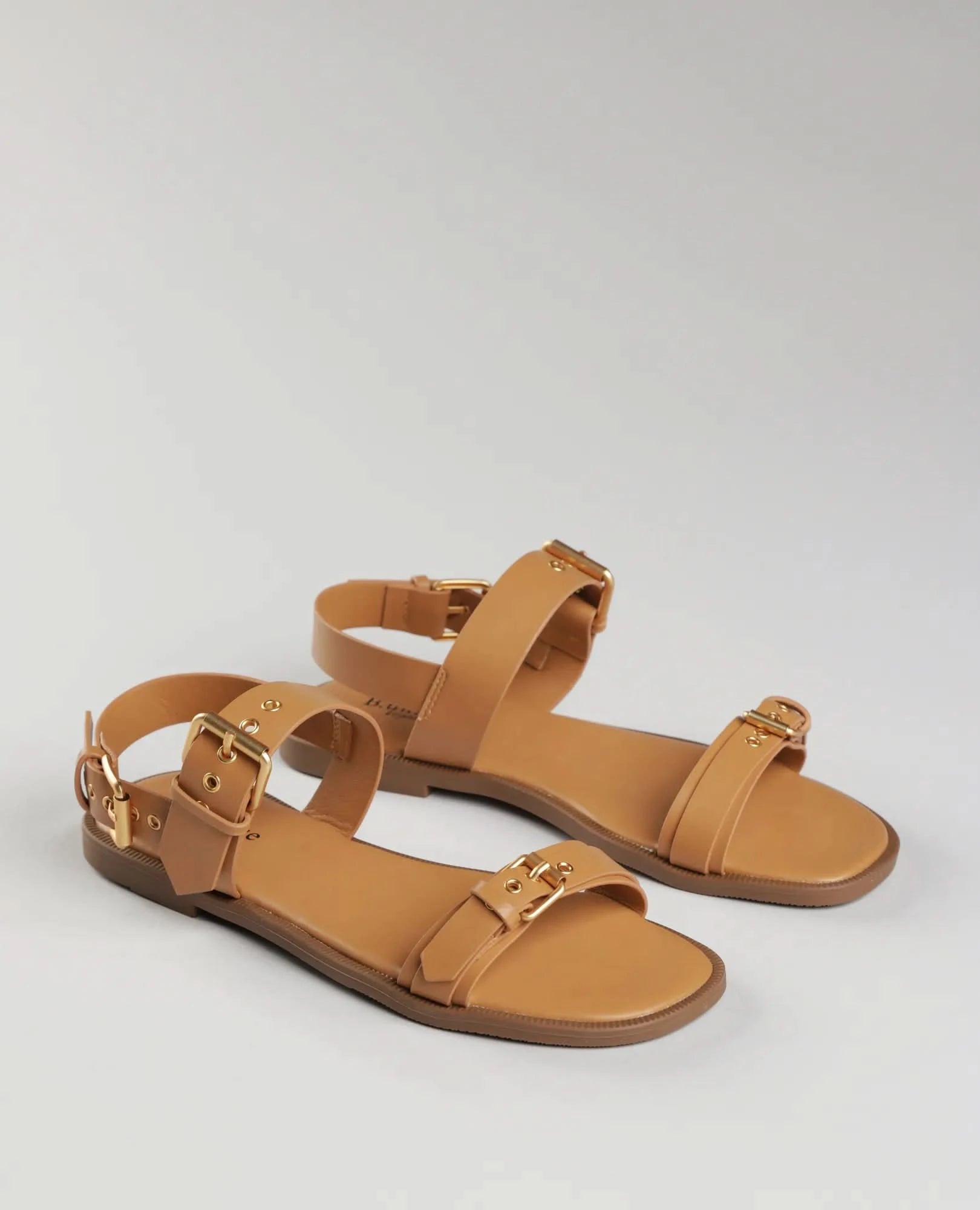 סנדלים שטוחים - אלמוג - B Unique