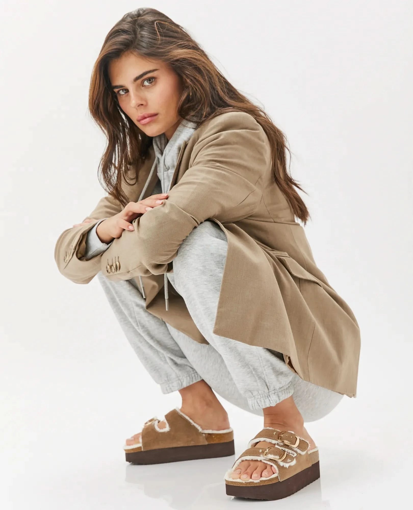 כפכפי עור פרוותיים - בשמת - B Unique