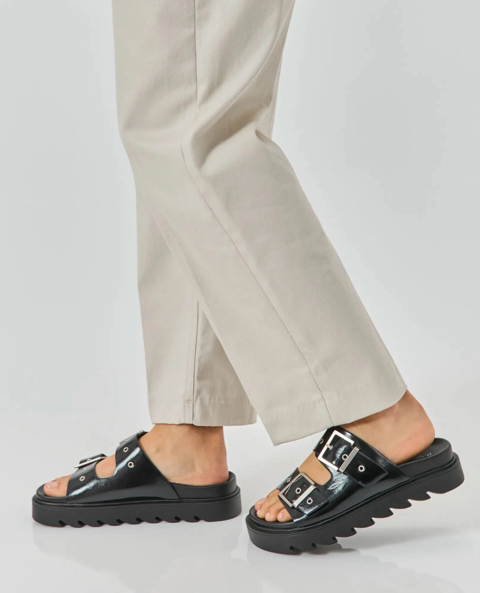 כפכפי פלטפורמה - נועם - B Unique - כפכפים