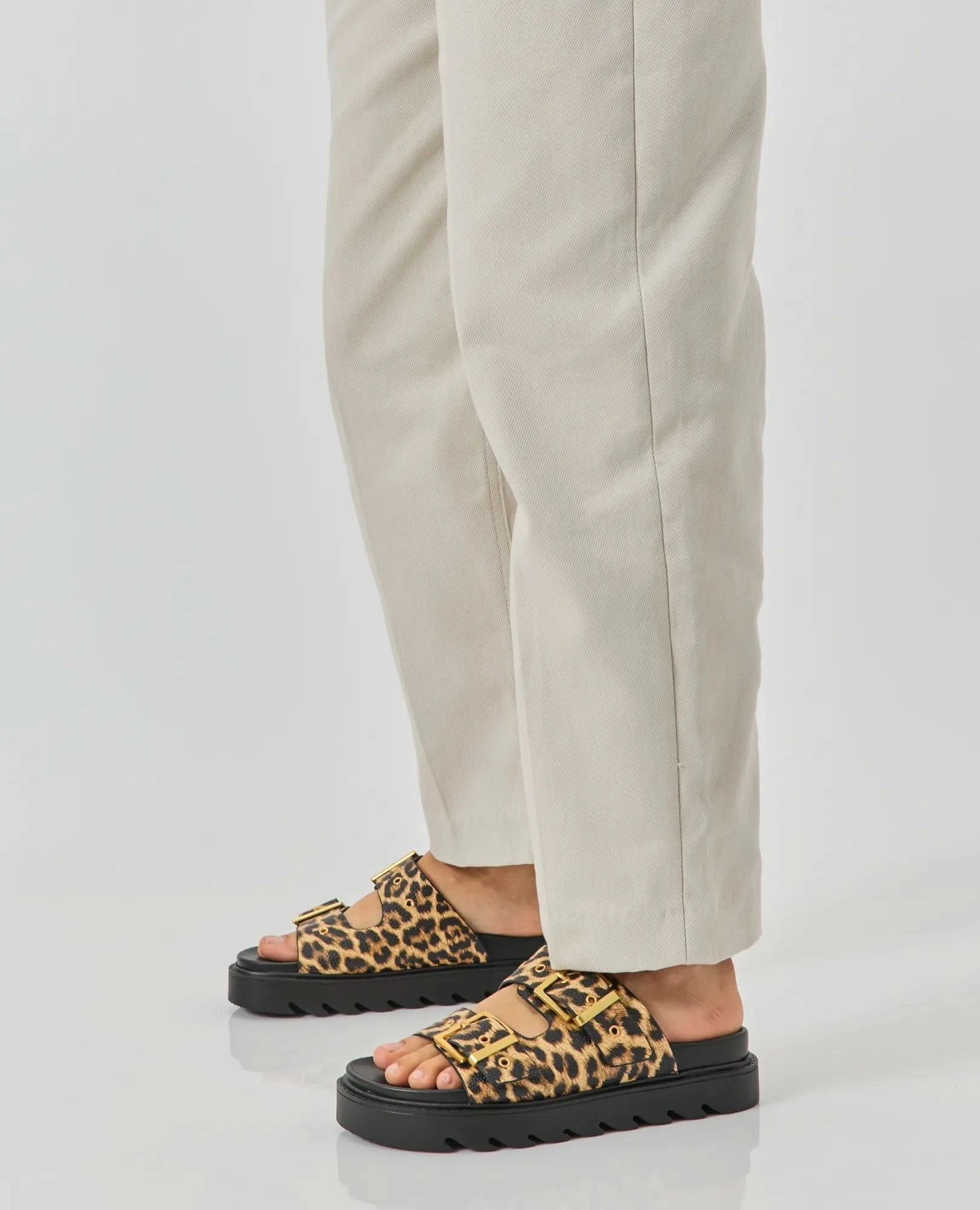 כפכפי פלטפורמה - נועם - B Unique - כפכפים