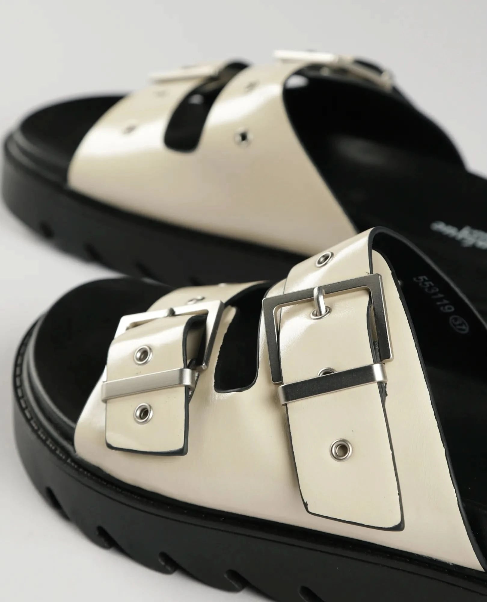 כפכפי פלטפורמה - נועם - B Unique