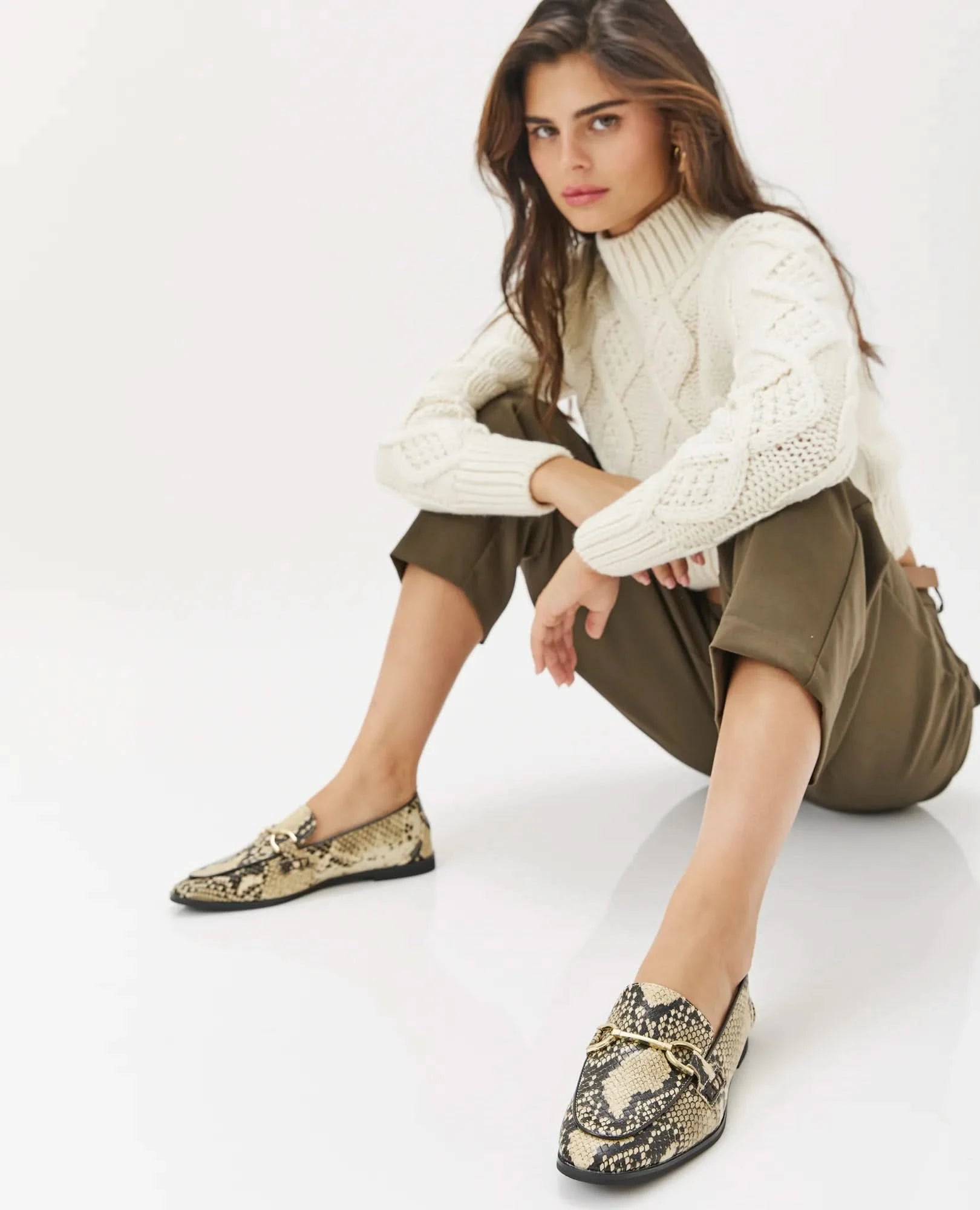 מוקסין שטוח אבזם- יהל - B Unique