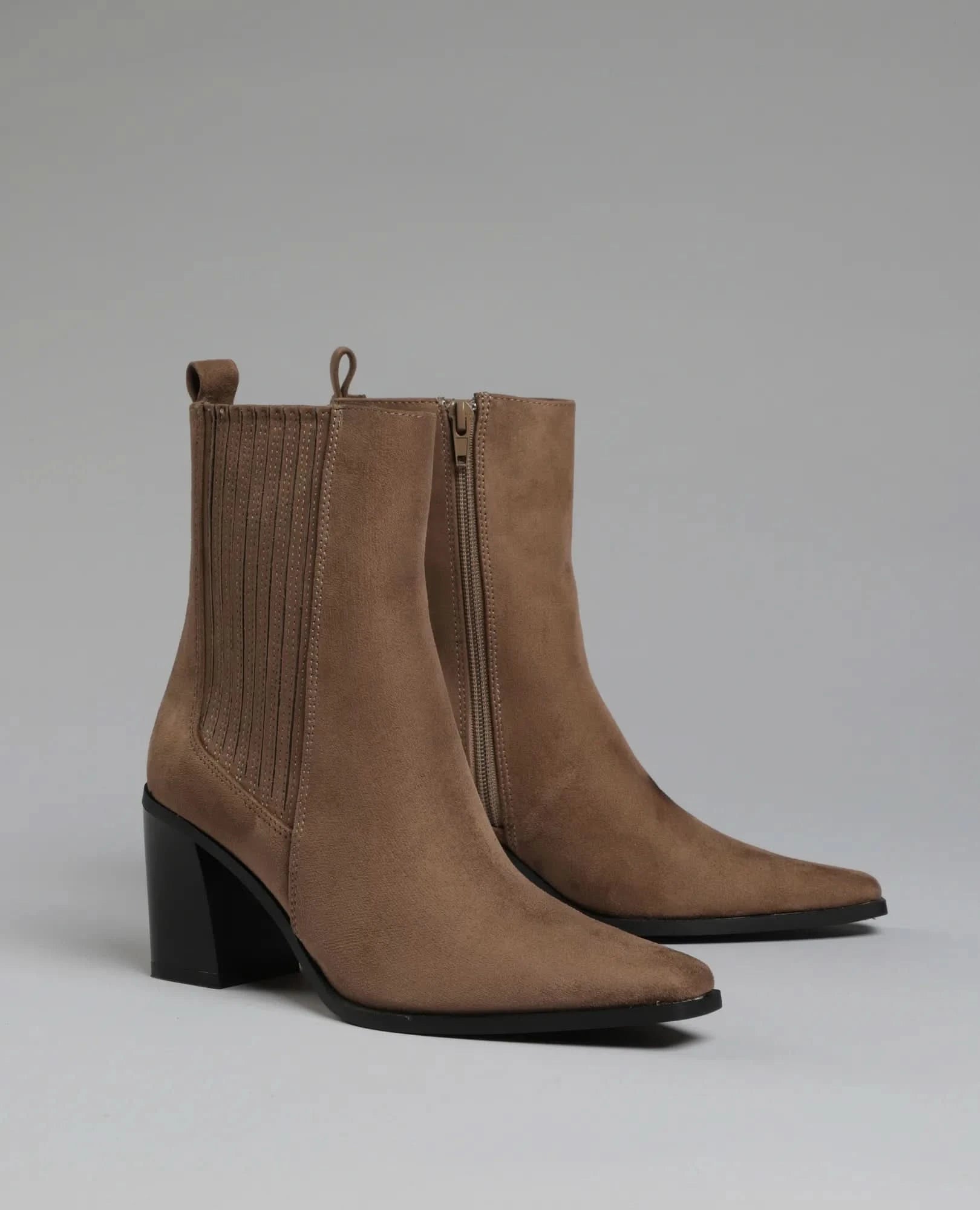 מגפוני עקב צ'לסי - גלי - B Unique - מגפונים