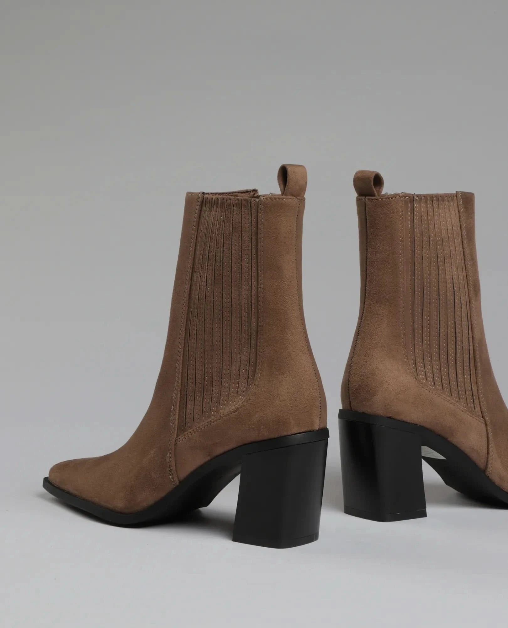 מגפוני עקב צ'לסי - גלי - B Unique - מגפונים