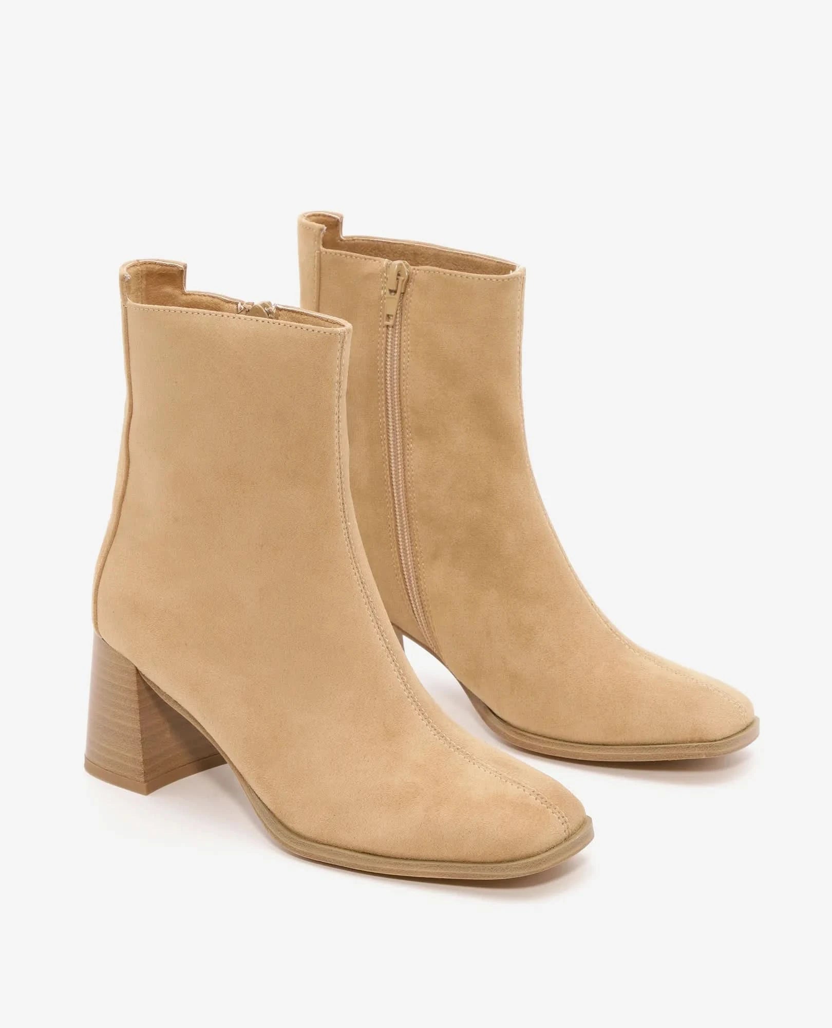 מגפוני עקב- סתיו - B Unique