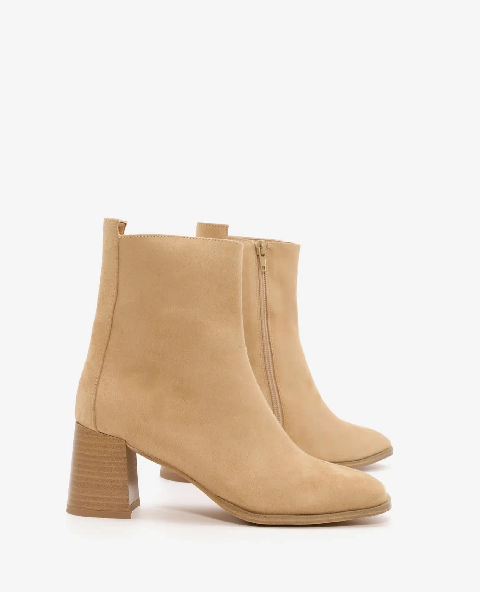 מגפוני עקב- סתיו - B Unique