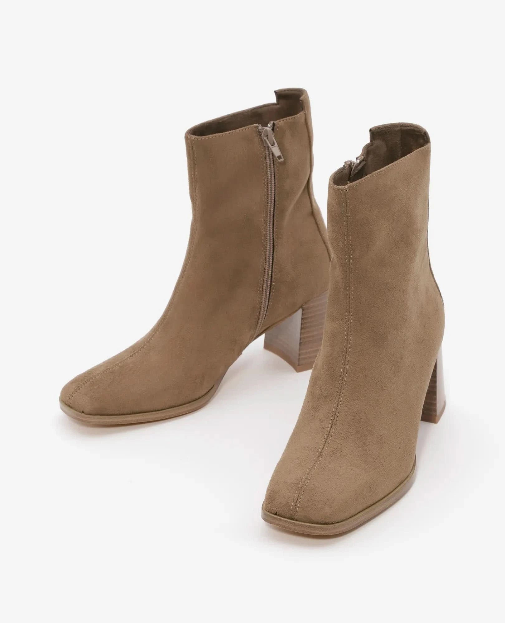 מגפוני עקב- סתיו - B Unique