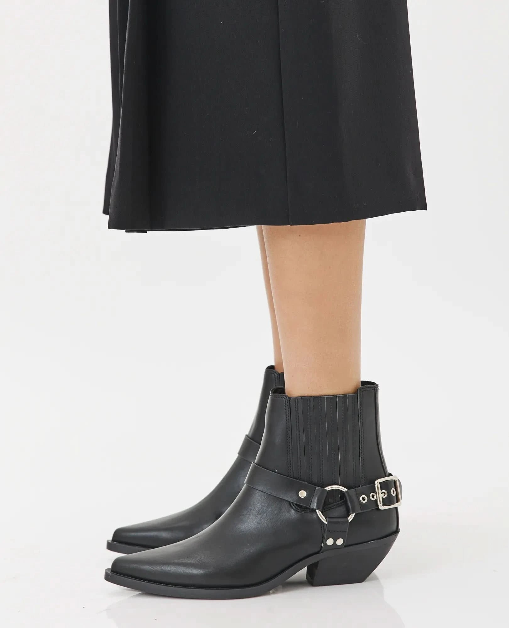 מגפוני בוקרים- דפנה - B Unique