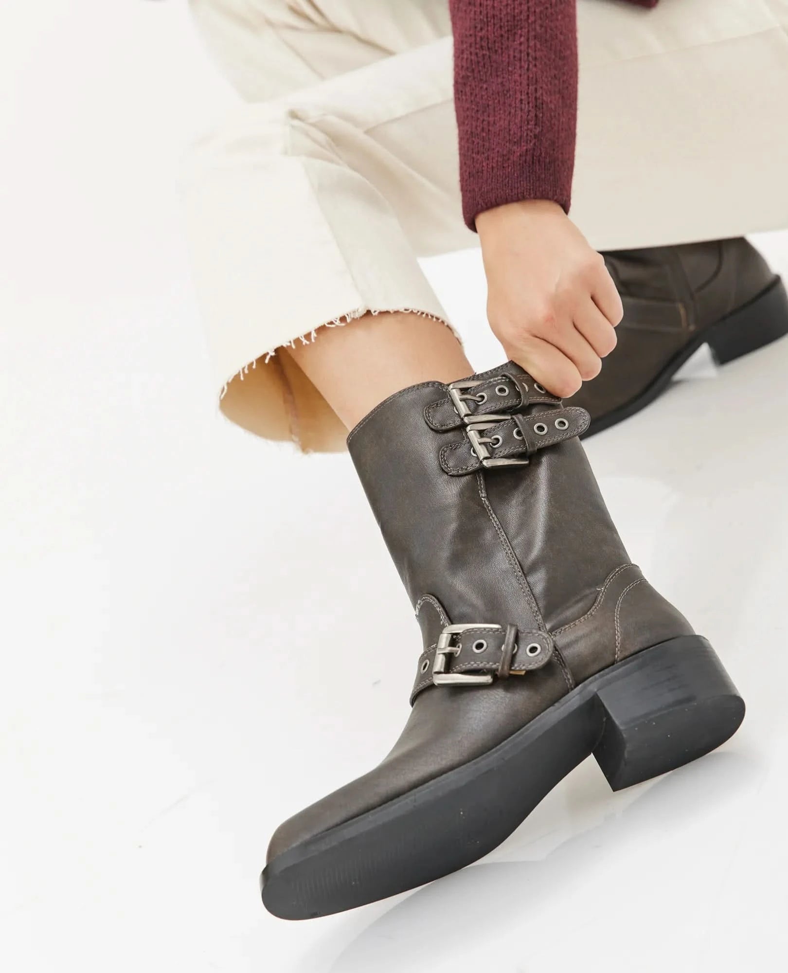 מגפוני טרקטור- טליה - B Unique