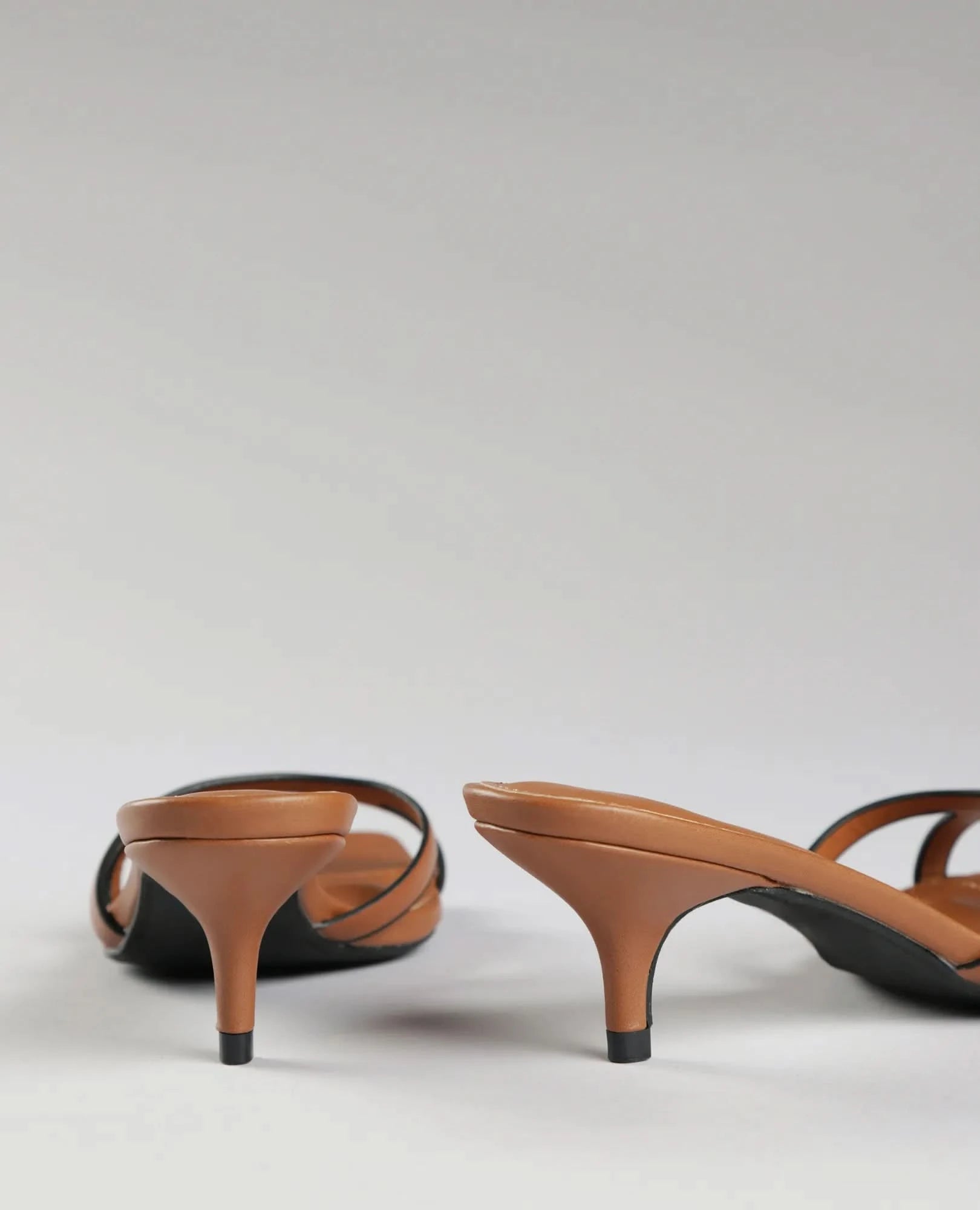 כפכפי עקב - ויולט - B Unique