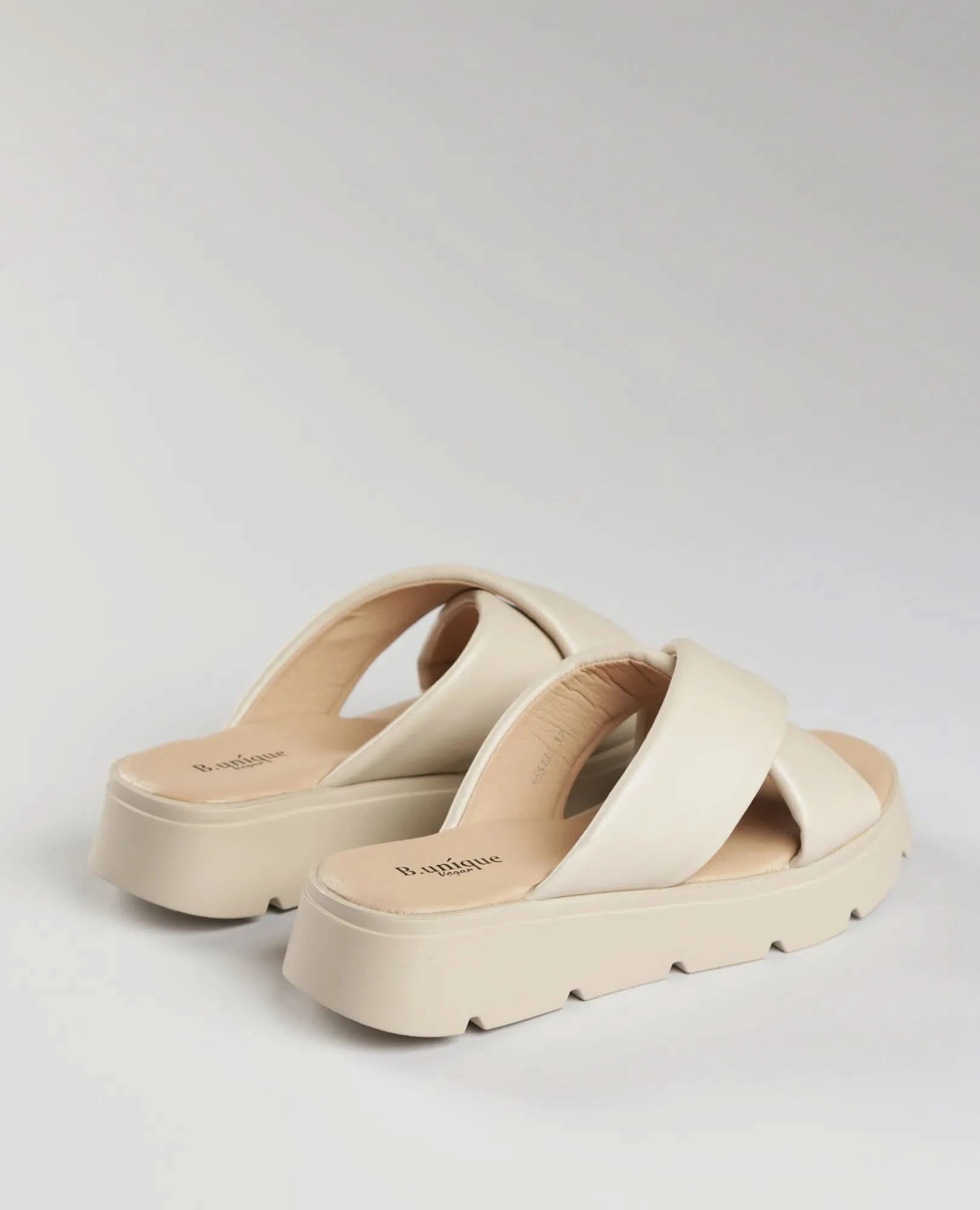 כפכפי פלטפורמה -אוליביה - B Unique