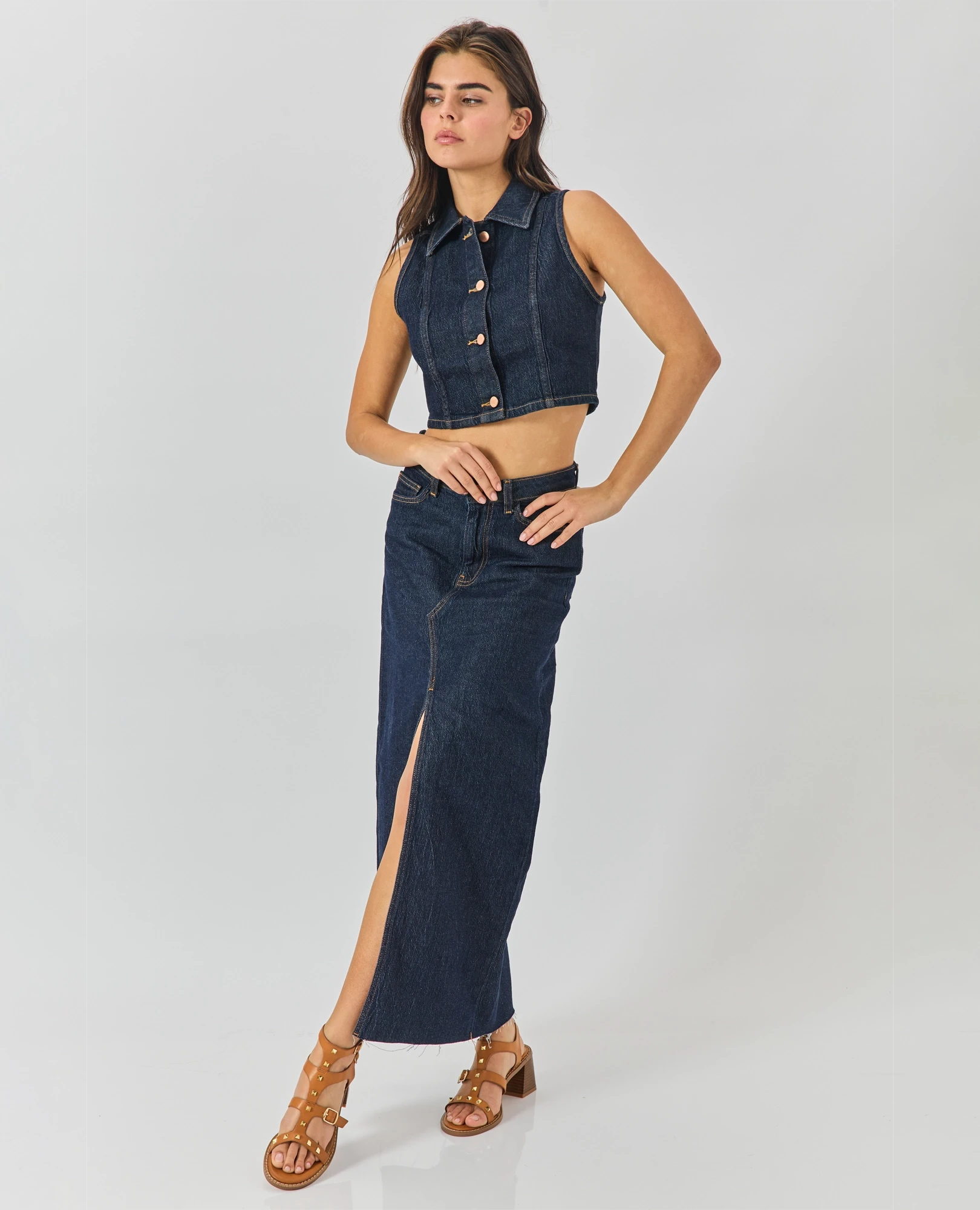 סנדלי עקב - נופר - B Unique - סנדלי עקב