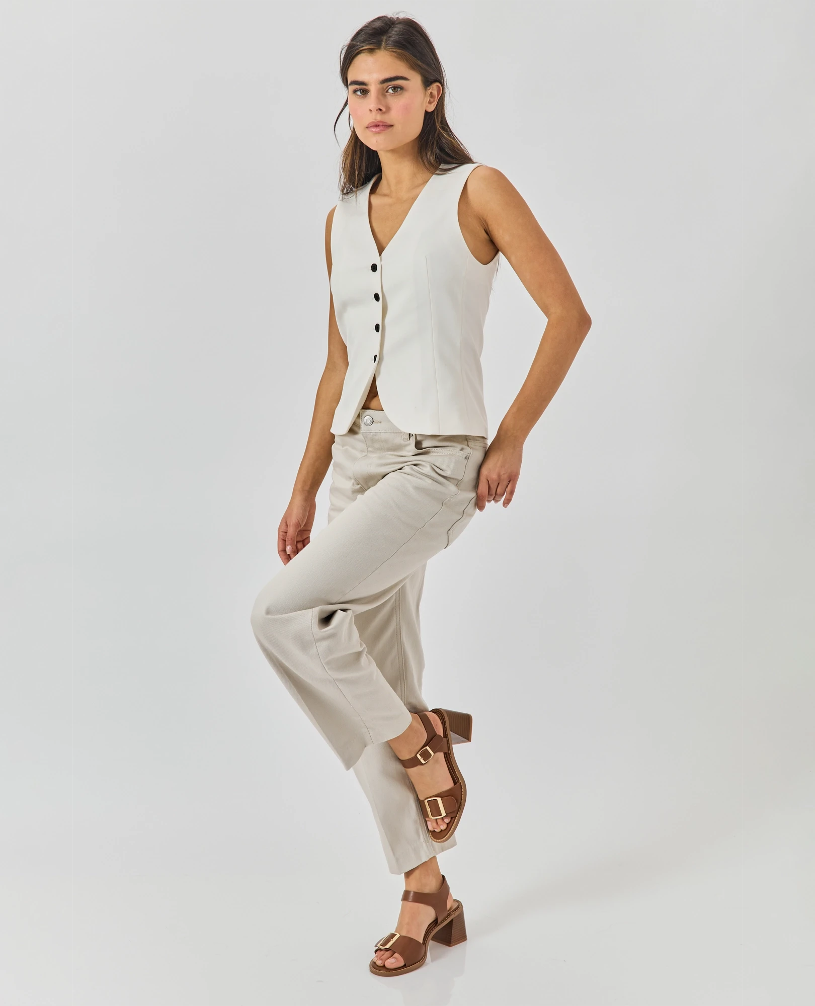 סנדלי עקב - סטפני - B Unique - סנדלי עקב