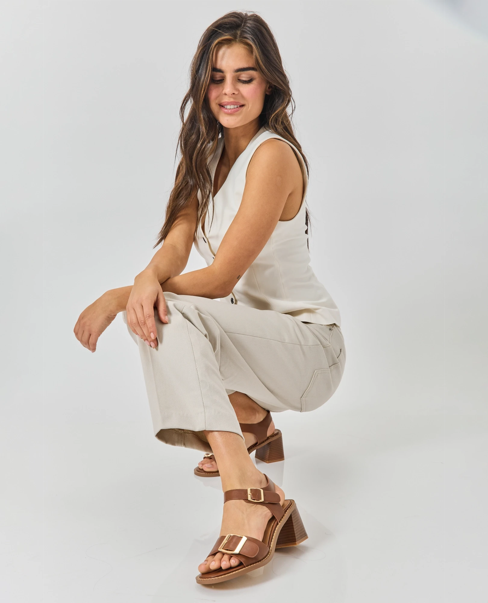 סנדלי עקב - סטפני - B Unique - סנדלי עקב