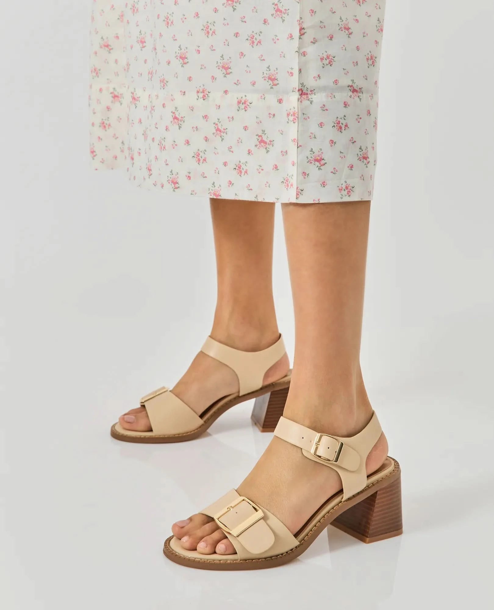 סנדלי עקב - סטפני - B Unique - סנדלי עקב