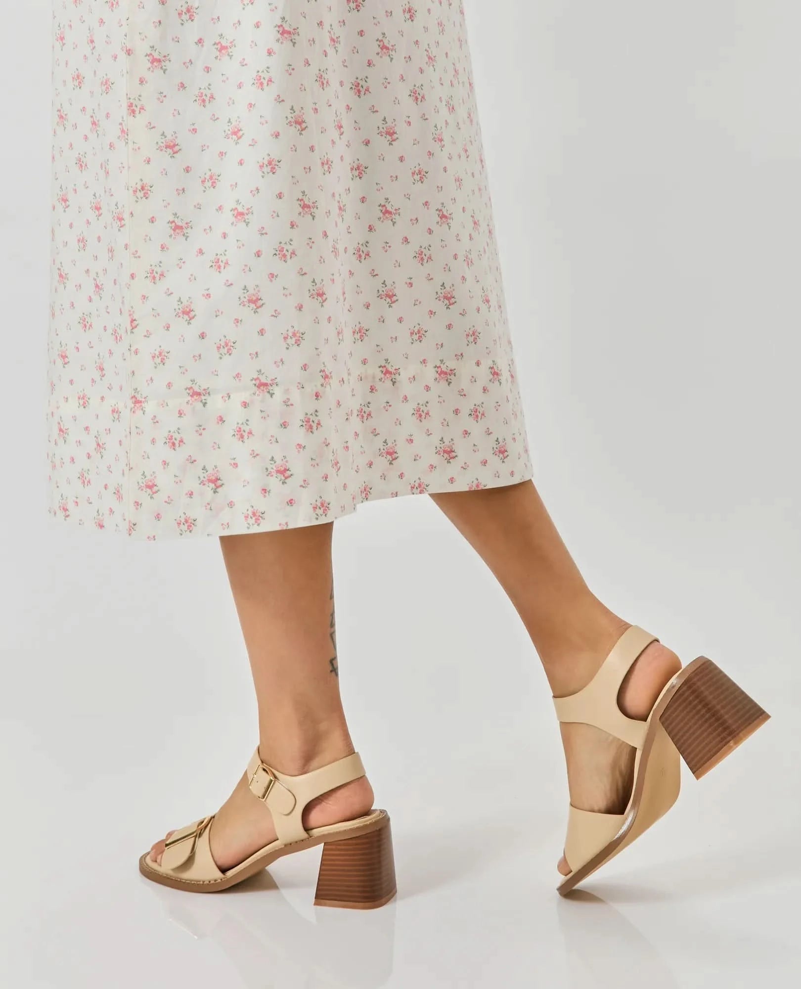 סנדלי עקב - סטפני - B Unique - סנדלי עקב