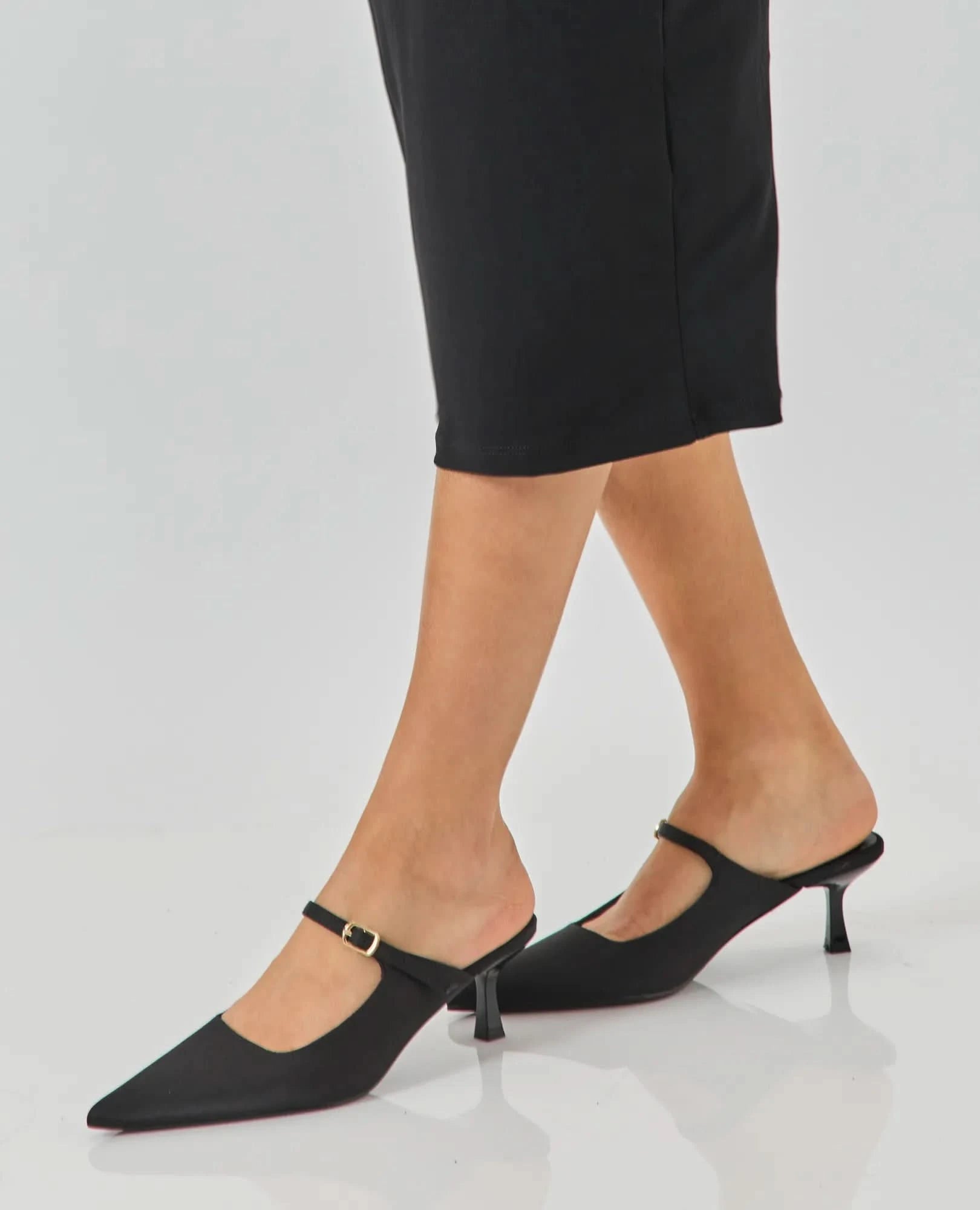 כפכפי עקב - שרית - B Unique - כפכפי עקב