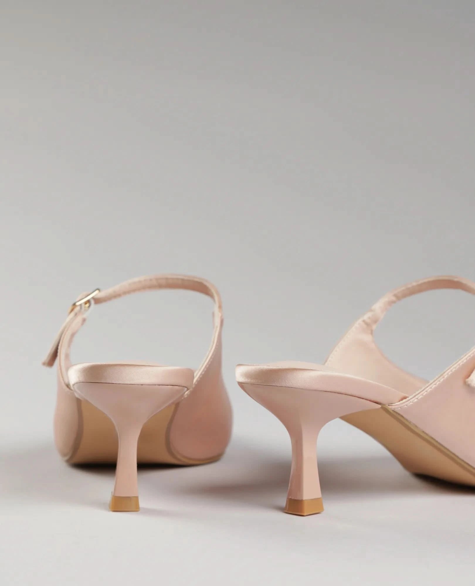 כפכפי עקב - שרית - B Unique