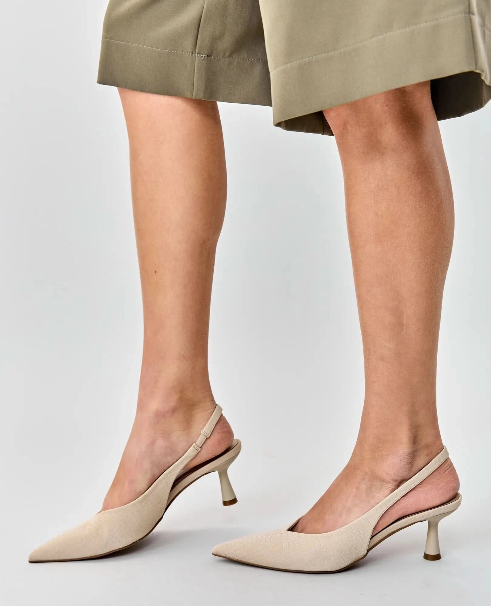 נעלי עקב-לני - B Unique