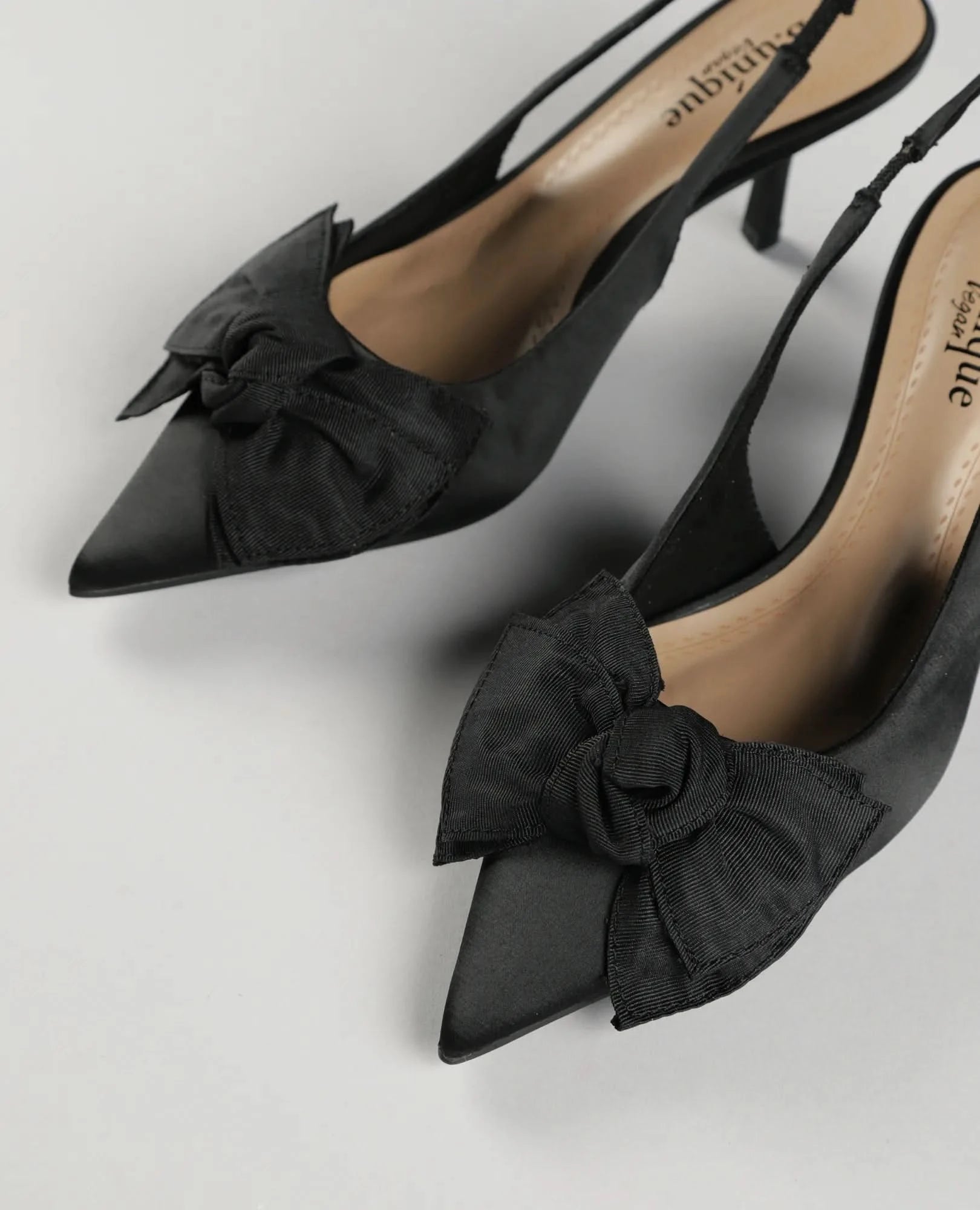 נעלי שפיץ - עינב - B Unique