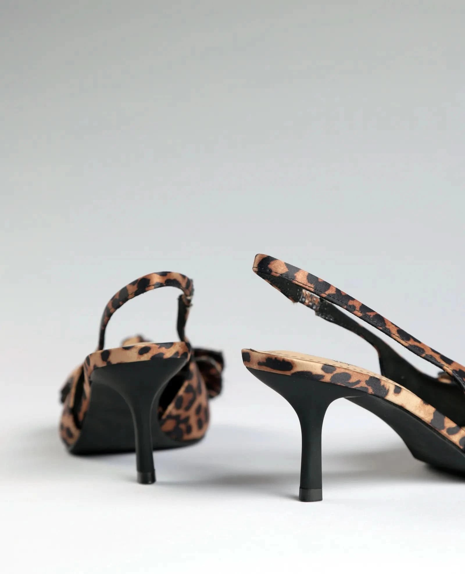 נעלי שפיץ - עינב - B Unique