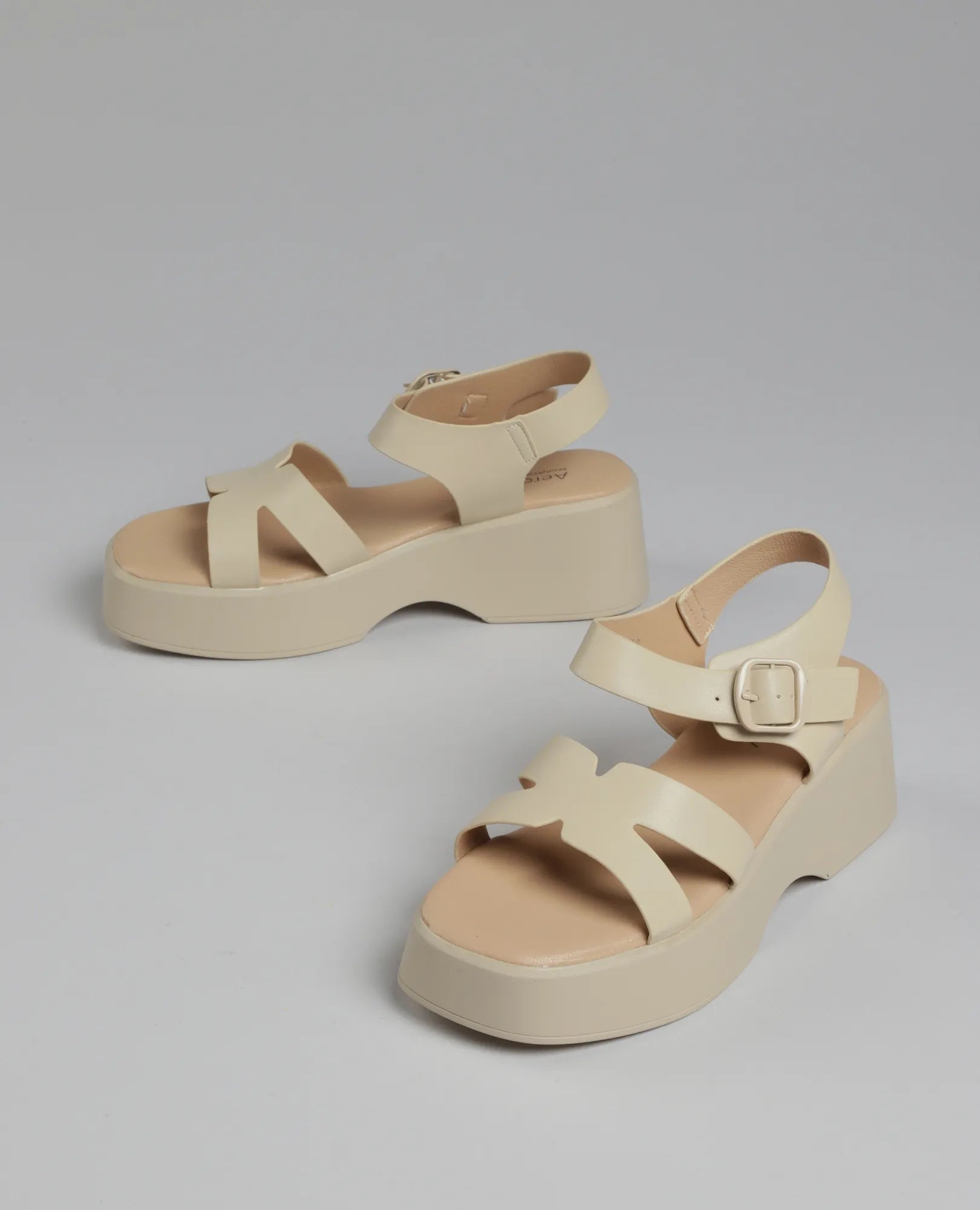 סנדלי פלטפורמה רצועות - B Unique - סנדלים