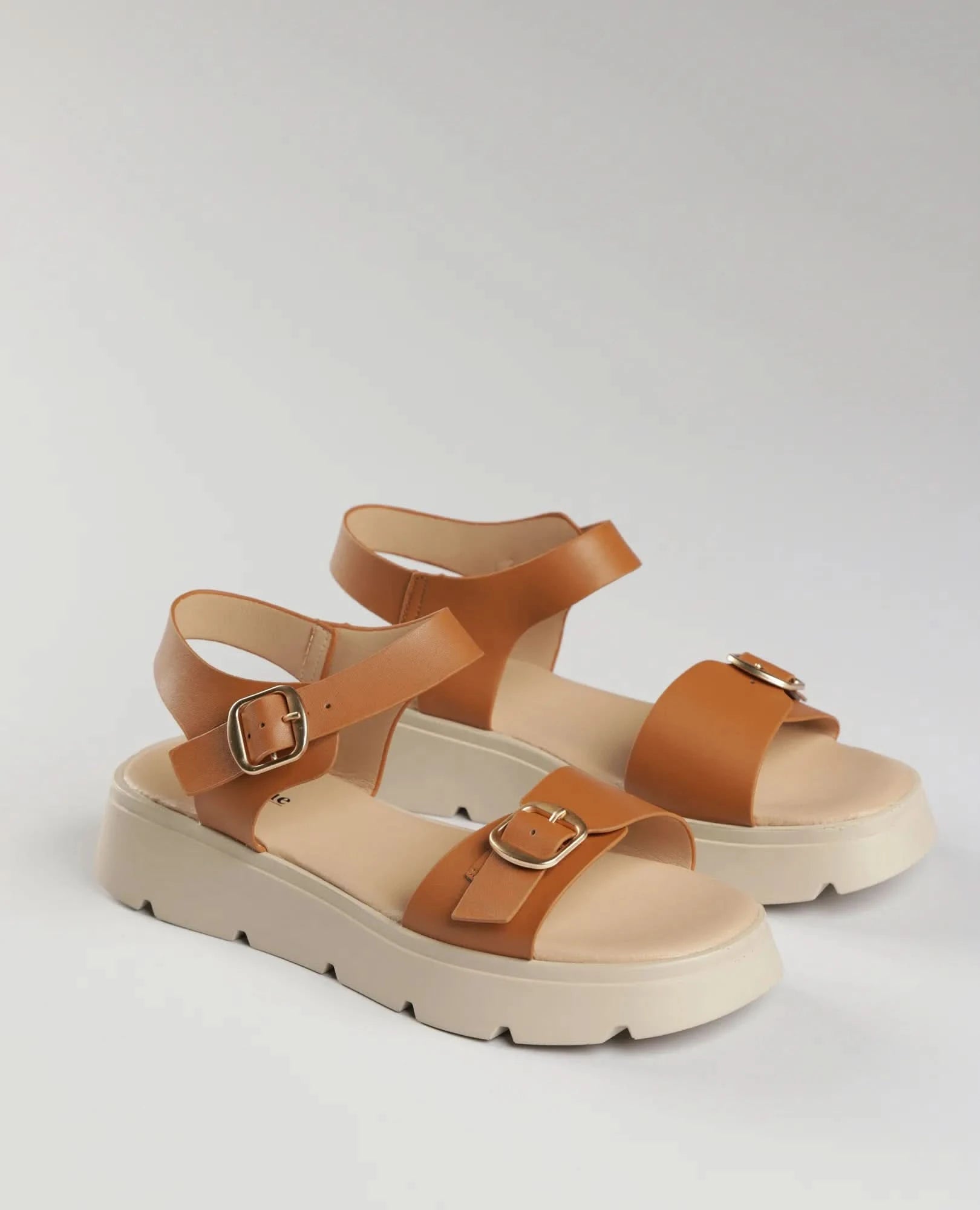 סנדלי פלטפורמה - קייסי - B Unique