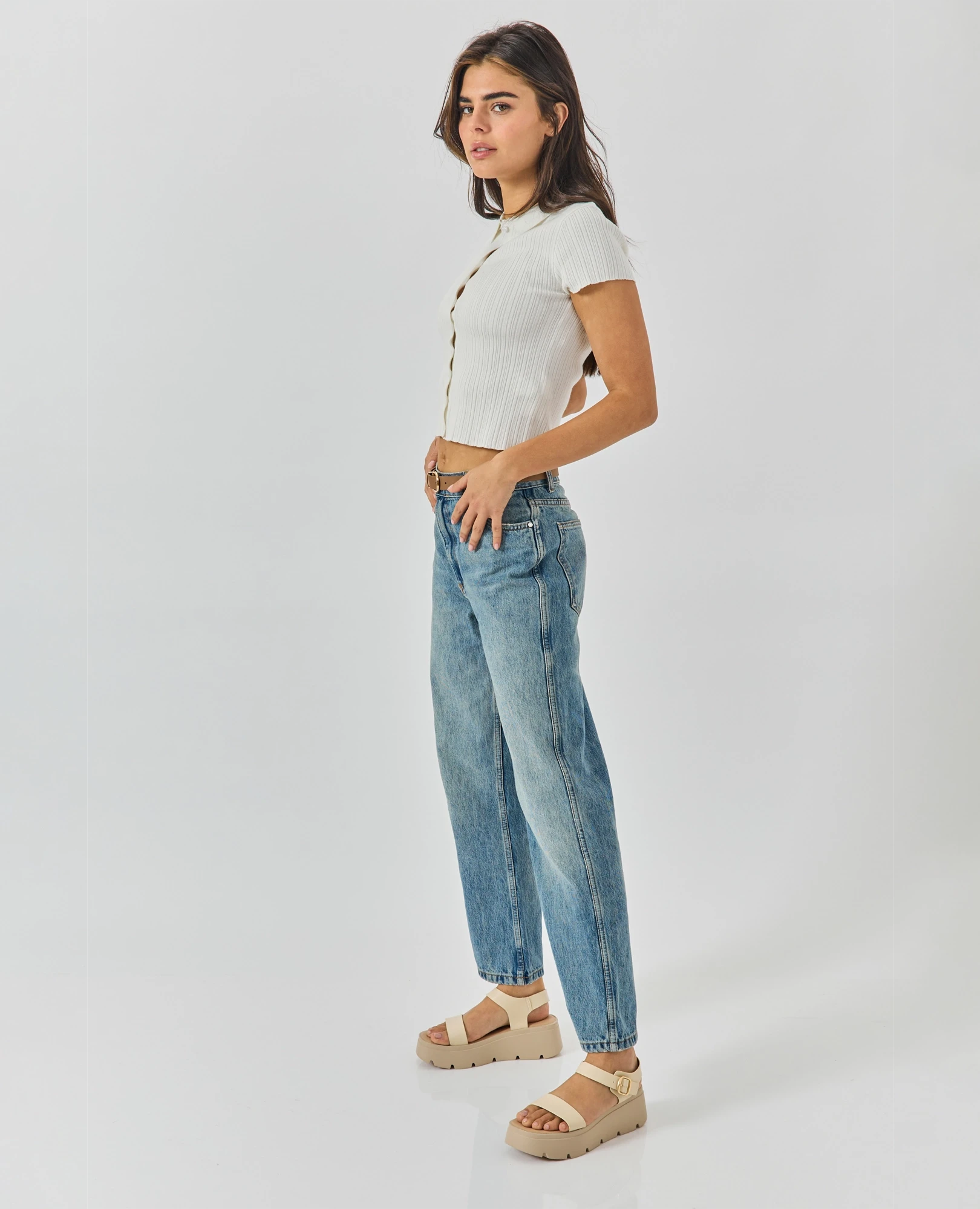 סנדלי פלטפורמה - קייסי - B Unique - סנדלים