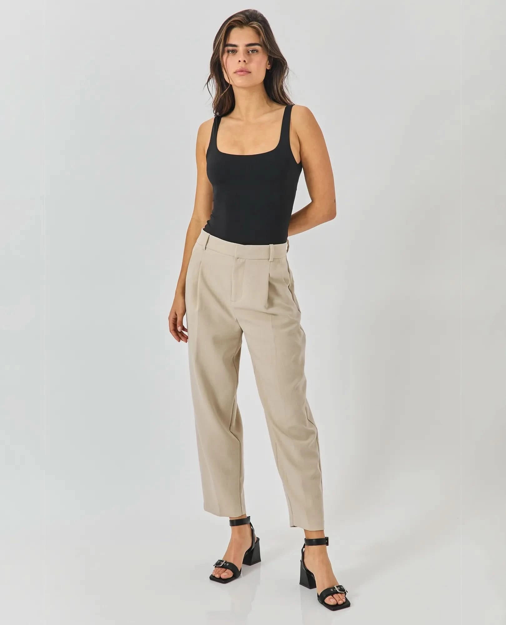 סנדלי עקב - מירן - B Unique - סנדלי עקב