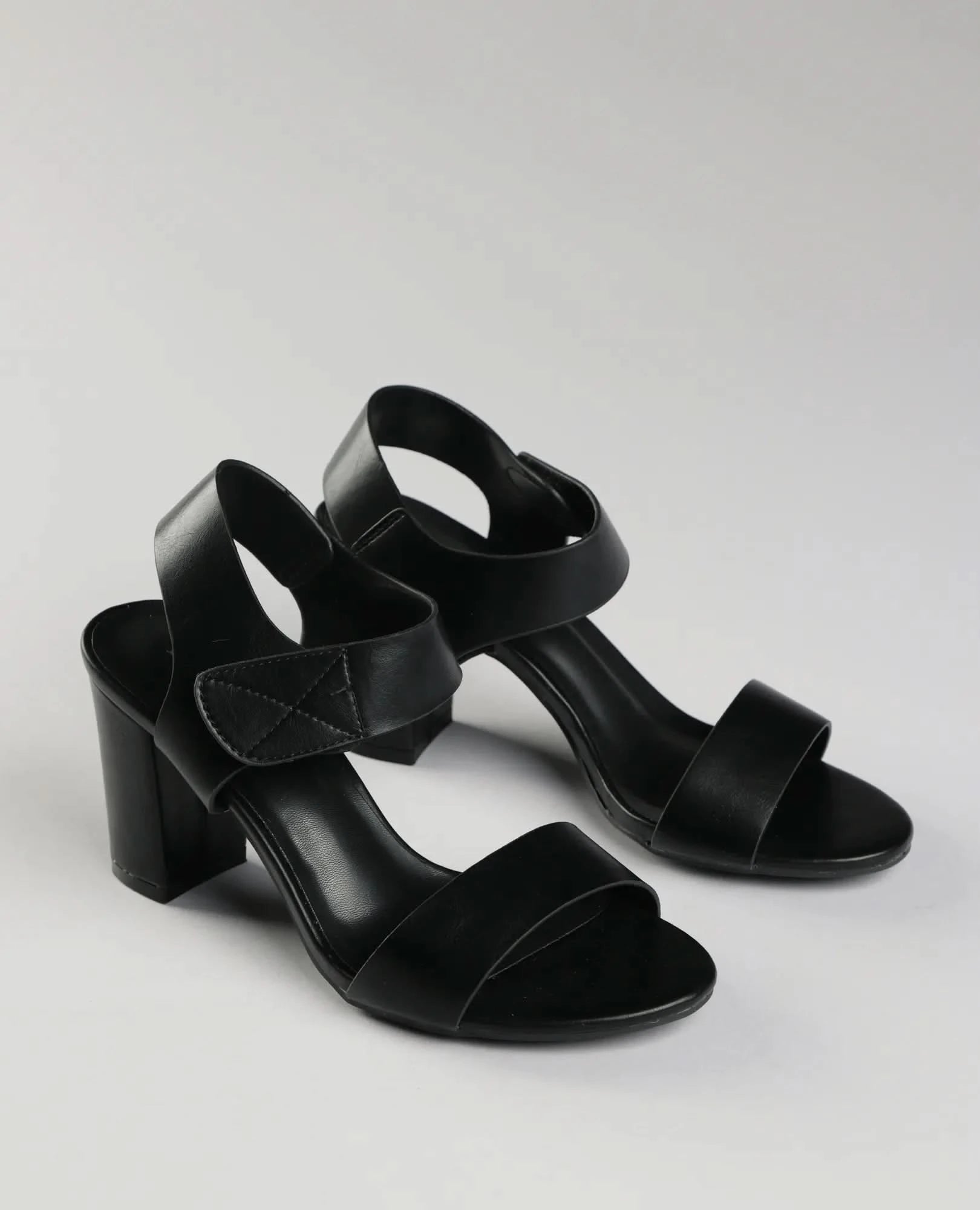 סנדלי עקב - שיינה - B Unique