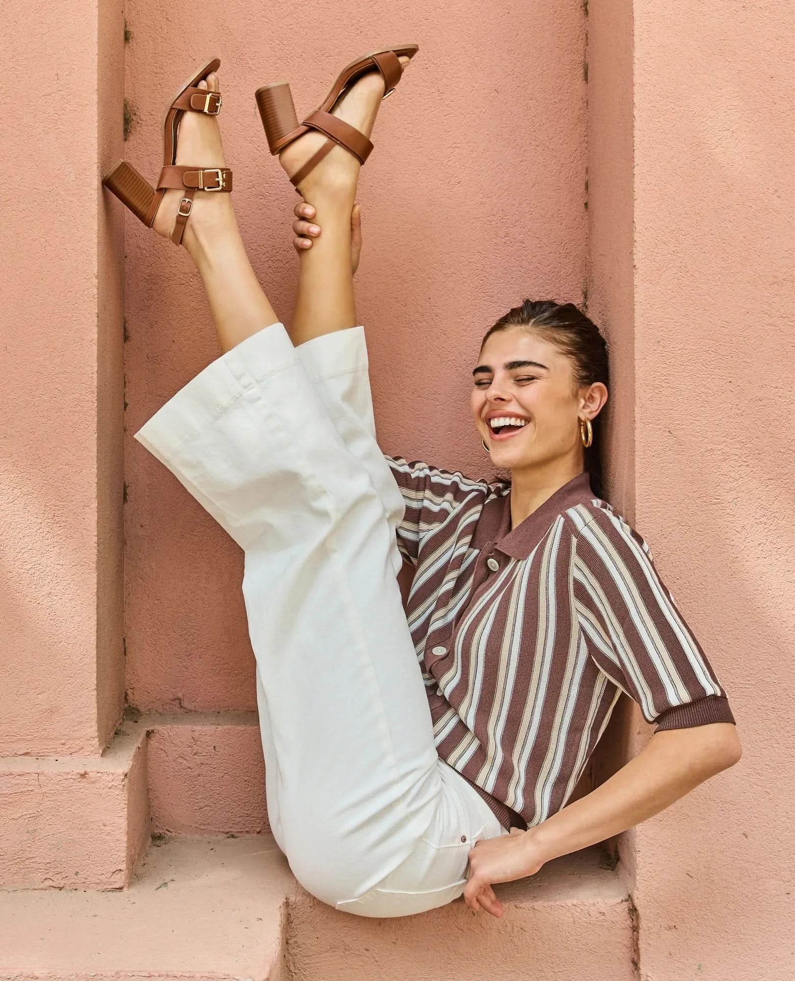 סנדלי עקב - הודיה - B Unique - סנדלי עקב