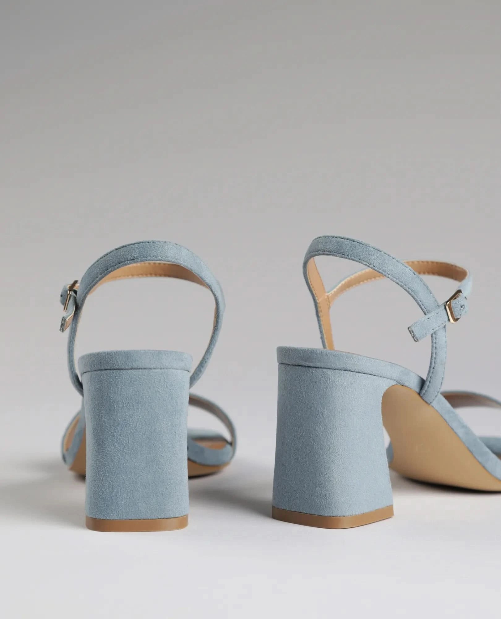 סנדלי עקב- מון - B Unique