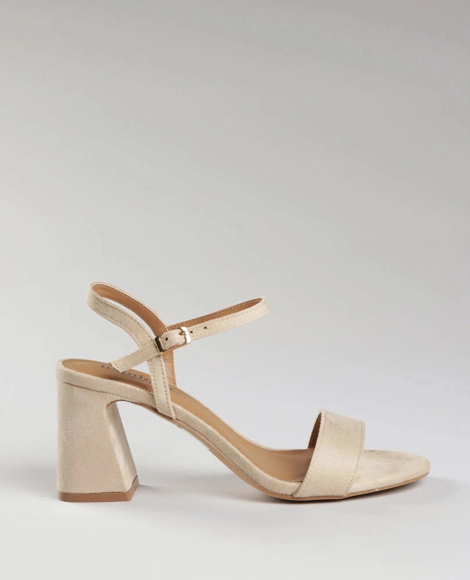 סנדלי עקב- מון - B Unique