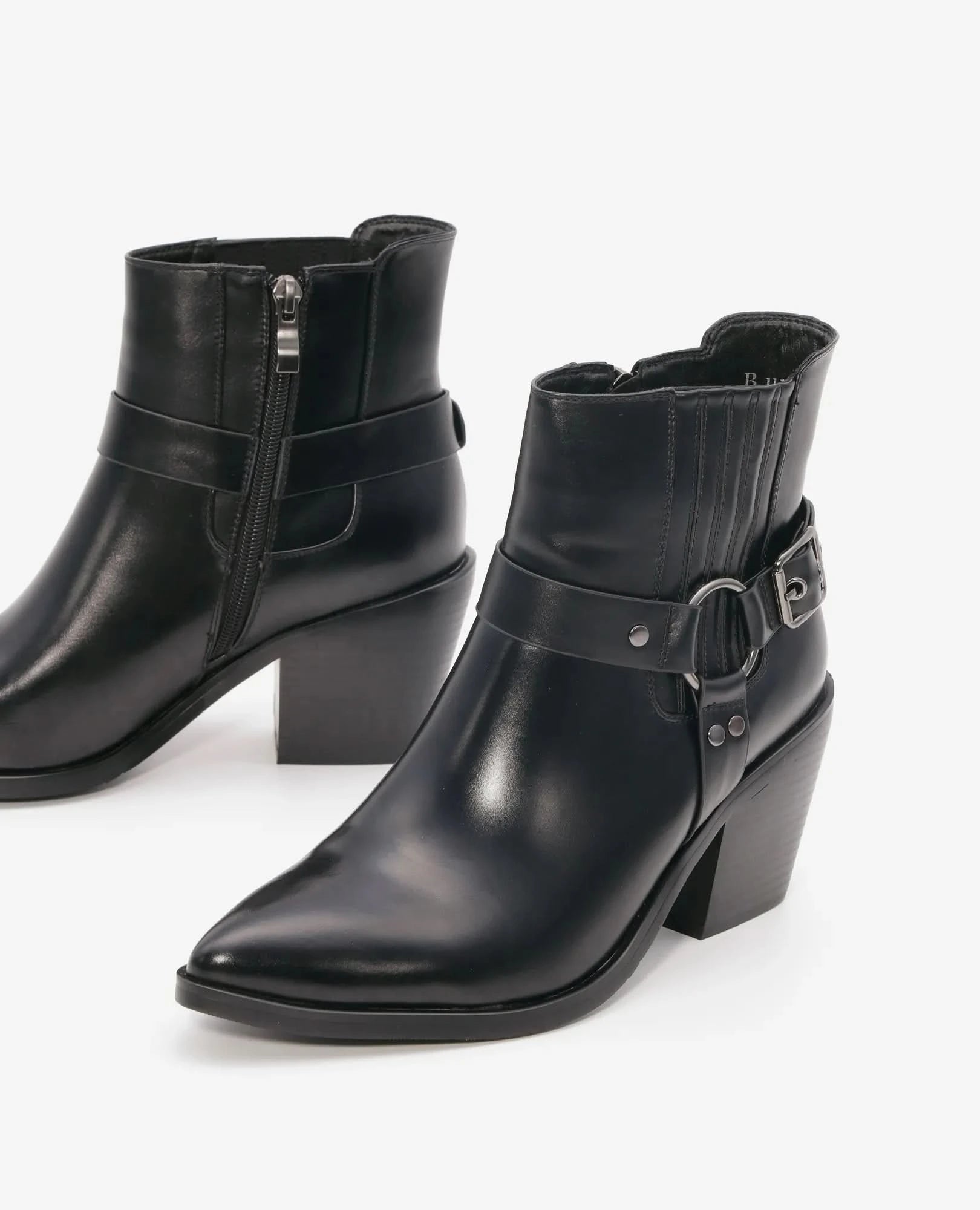 מגפוני בוקרים עם אבזם - סיגל - B Unique