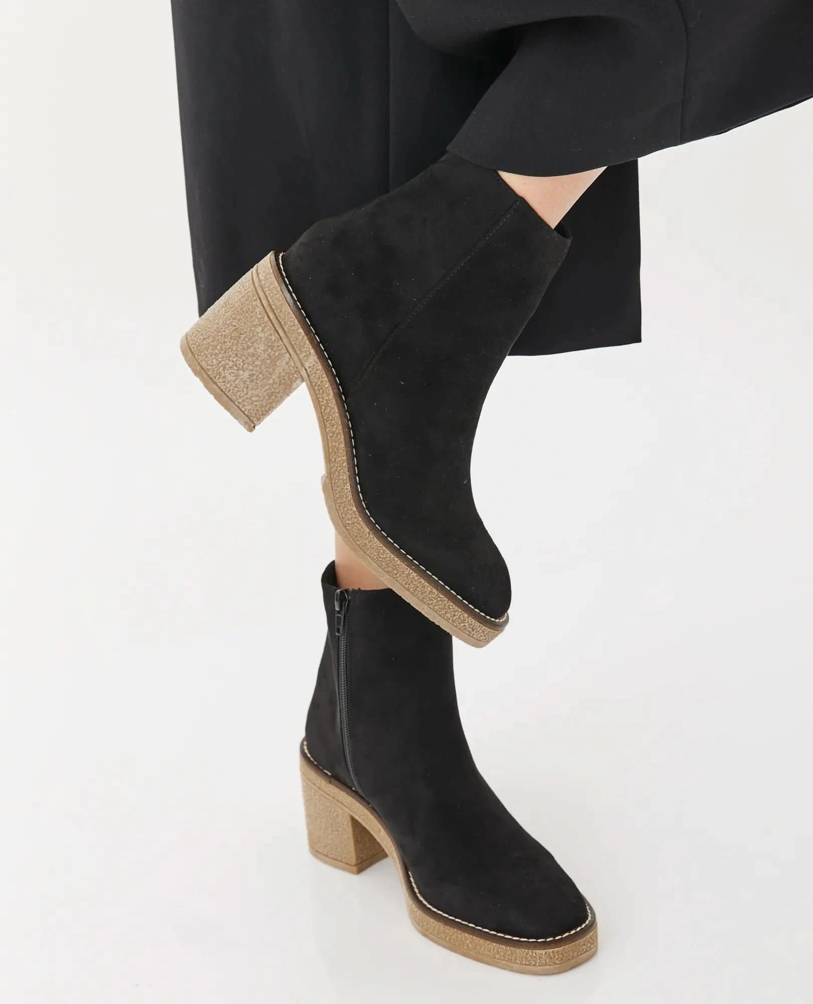 מגפוני עקב- ליאן - B Unique