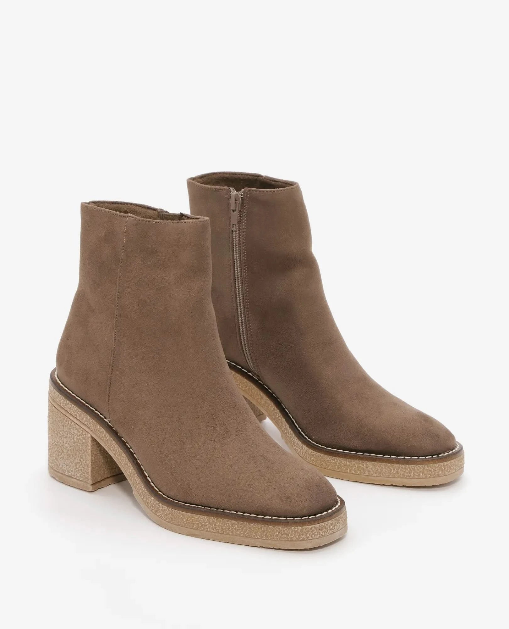 מגפוני עקב- ליאן - B Unique