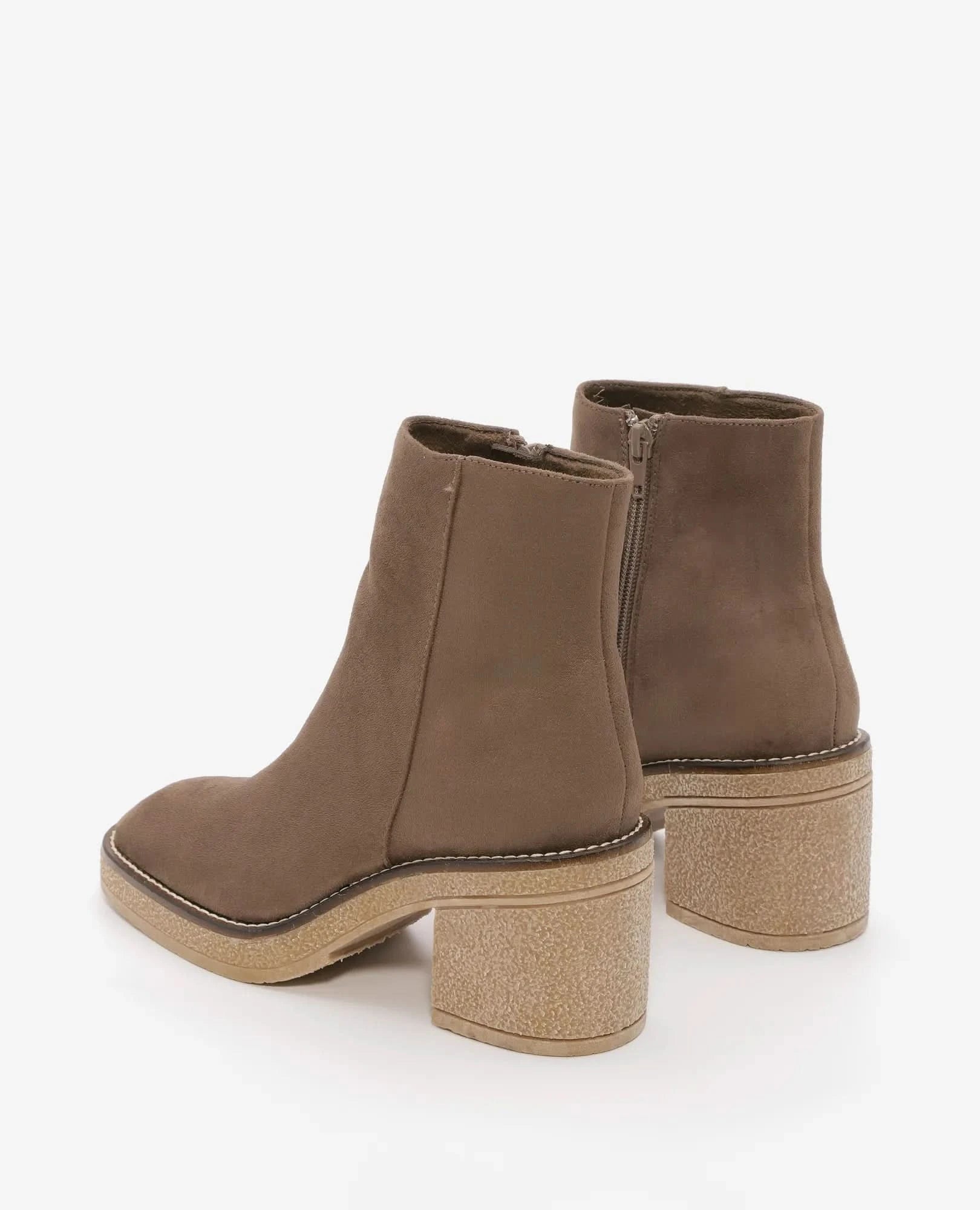 מגפוני עקב- ליאן - B Unique