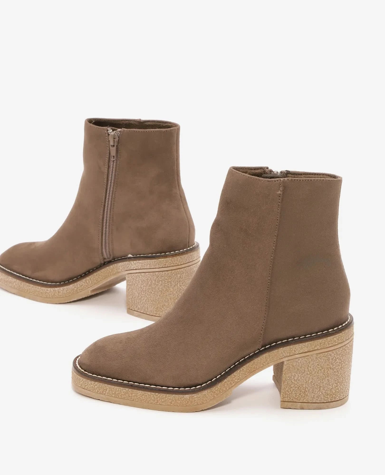 מגפוני עקב- ליאן - B Unique