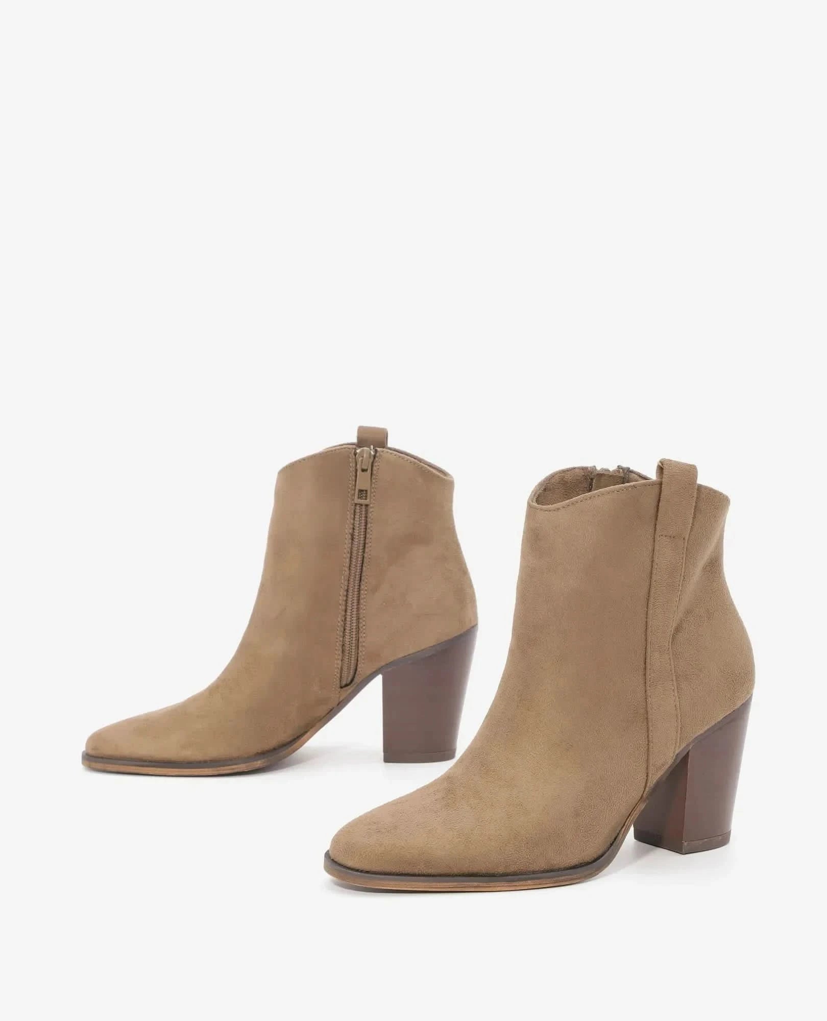 מגפוני בוקרים- גאיה - B Unique