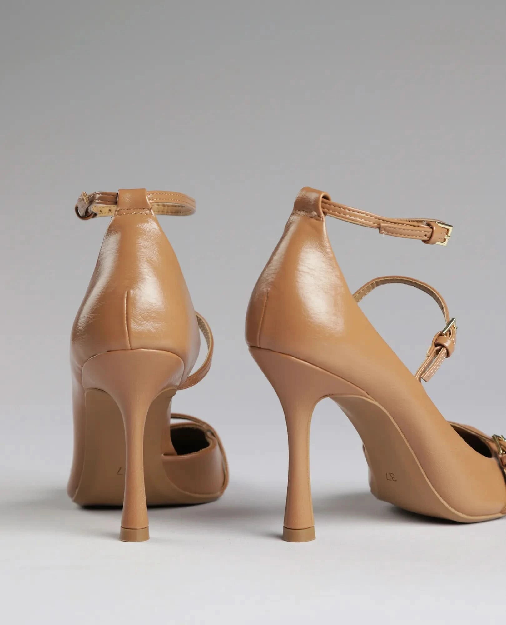 נעלי עקב - רומי - B Unique